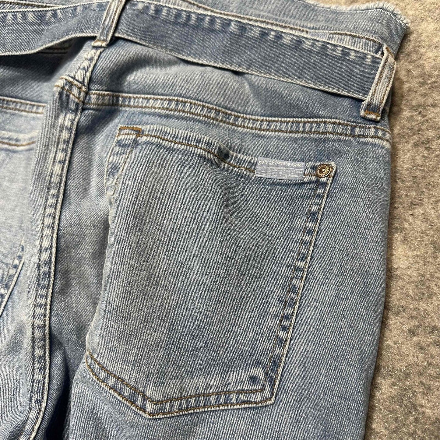 NEW 7 For All Mankind Women's Skinny Belted Jeans Size 32 Blue Light Wash