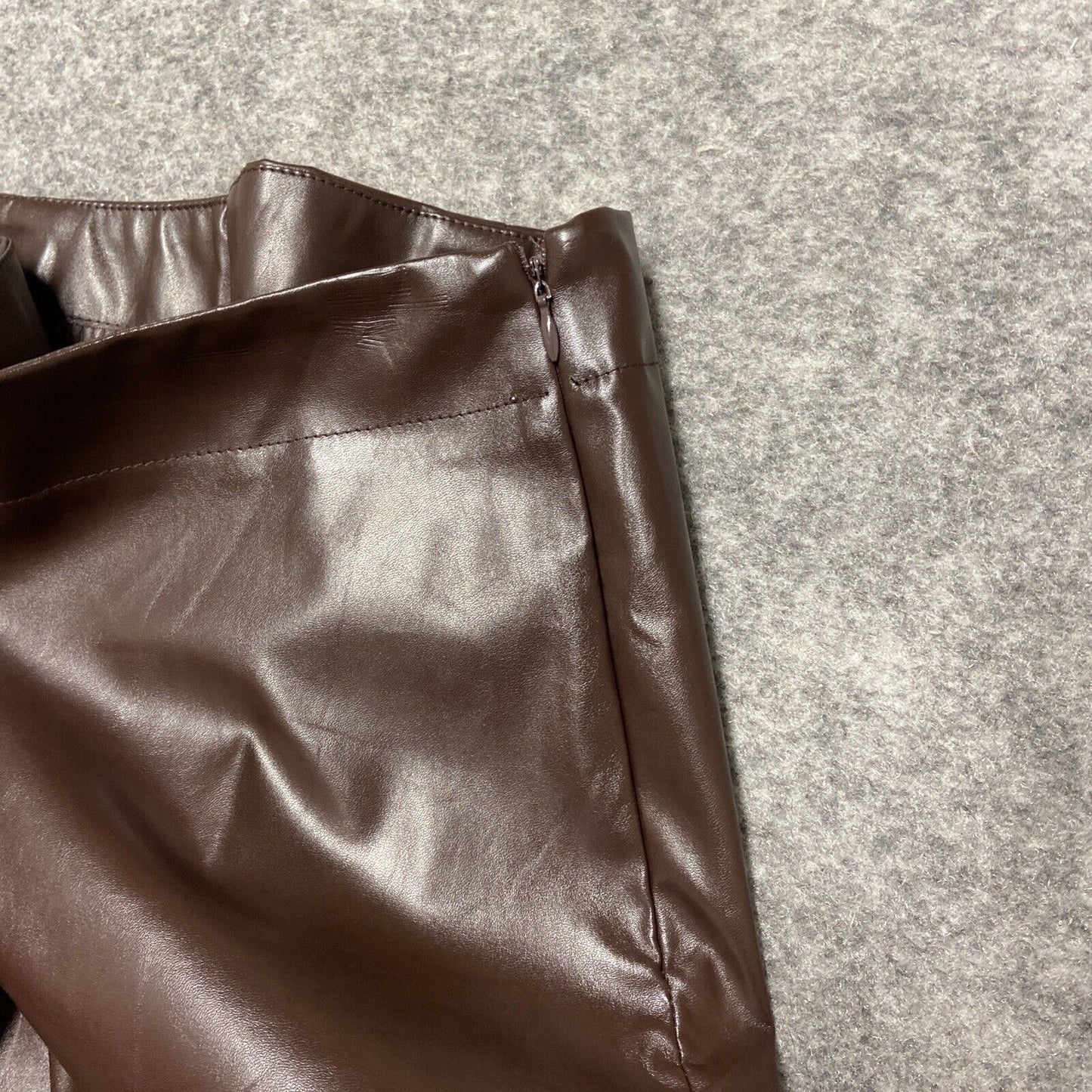 Suzanne Betro Faux Leather Leggings Women's Size M Brown Pull on Side Zip Pants