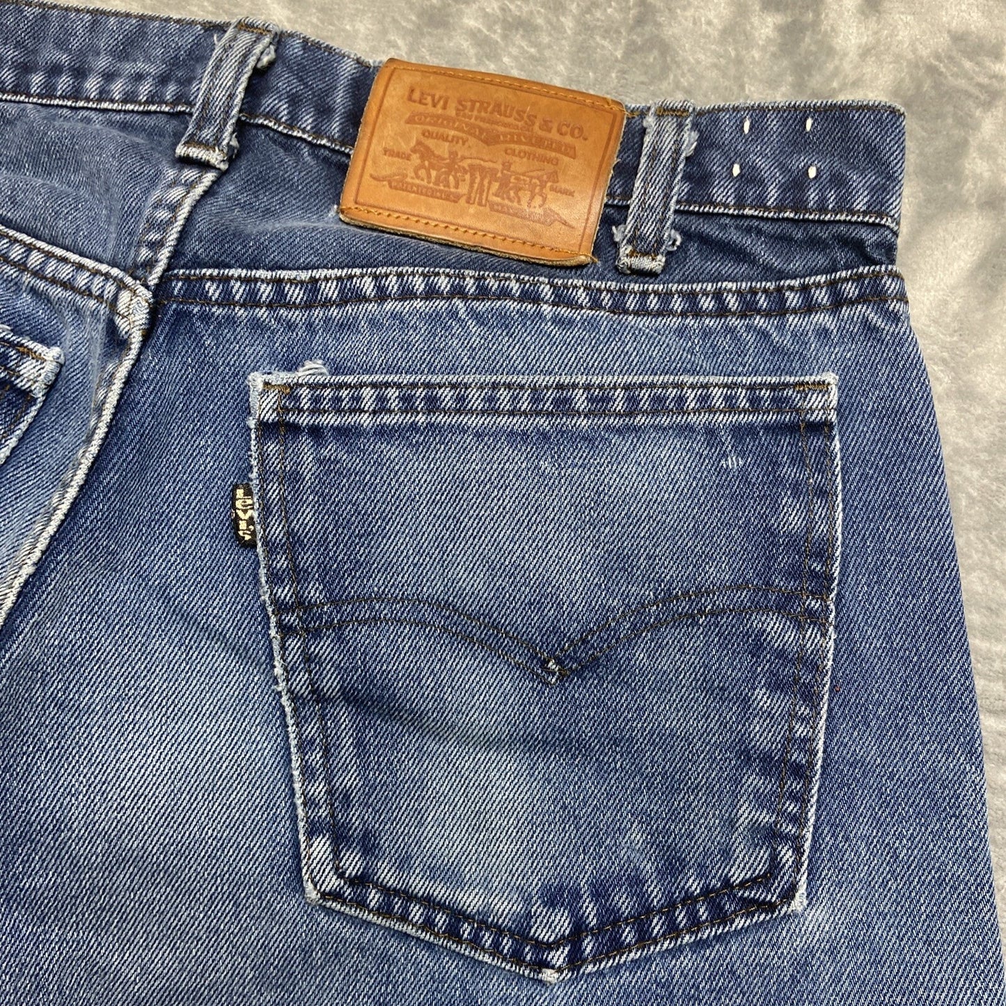 Vintage Levi’s 505 Straight Jeans Men’s Size 32x34 Blue Denim 80s Black Tab Rare