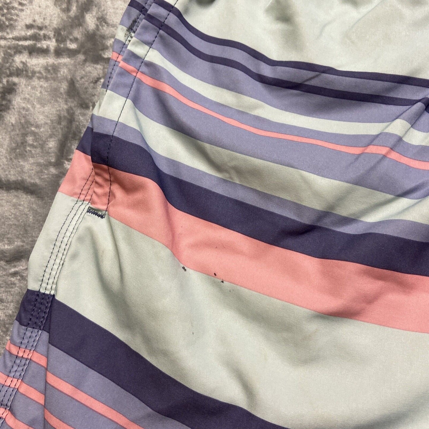 Vineyard Vines Swim Shorts Men's Size XS Multicolored Canvas