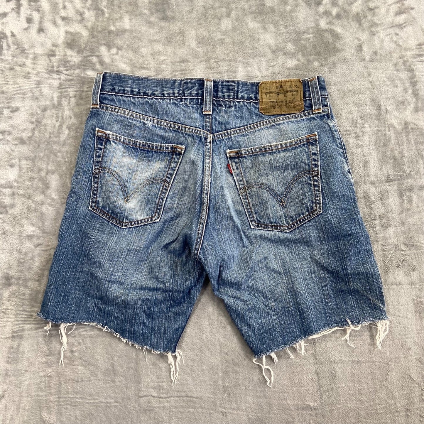 Vintage Levi's Men's 514 Slim Straight Cutoff Denim Shorts 33 Blue Jorts