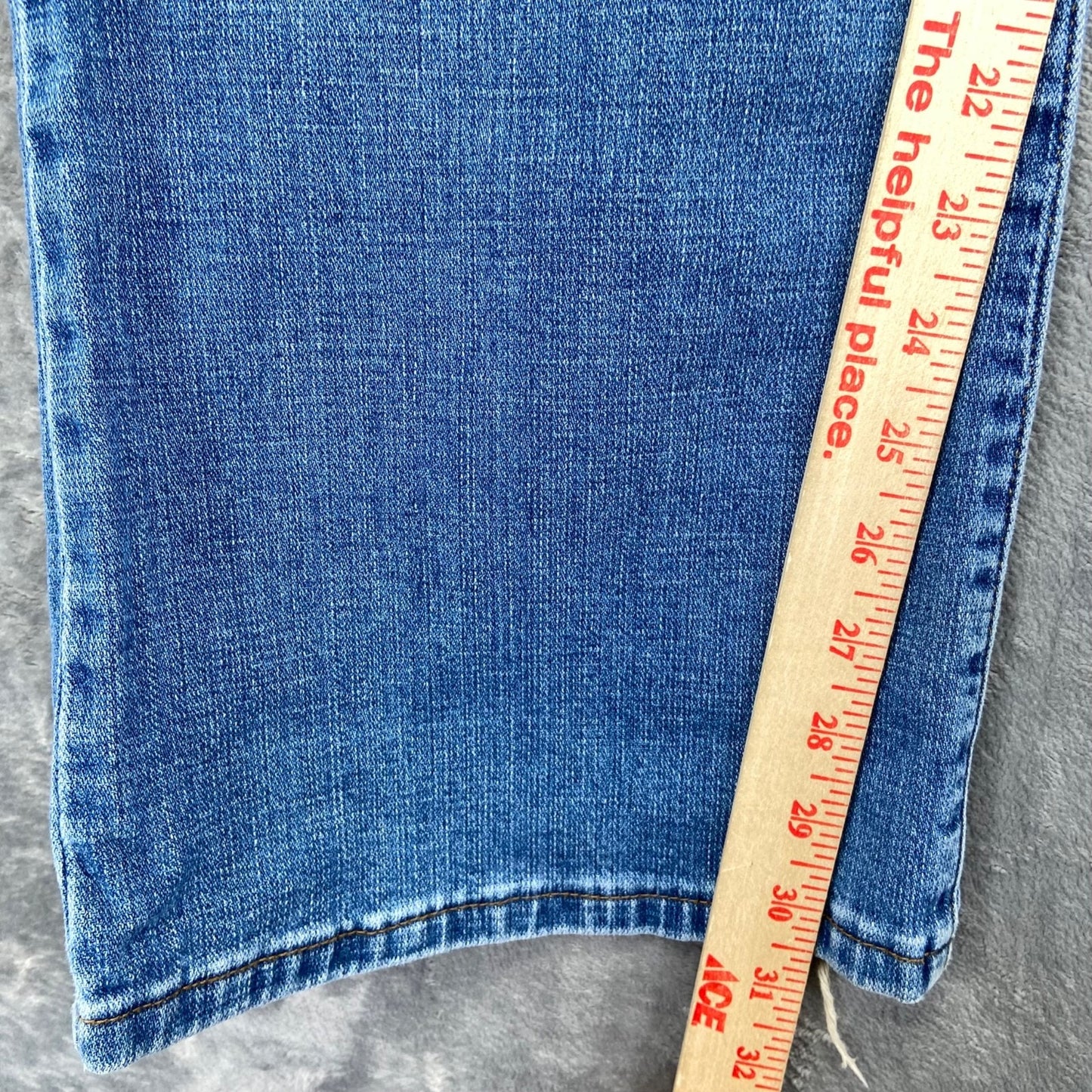 Levi's 590 Bootcut Women's Jeans Size 20W Light Wash Denim