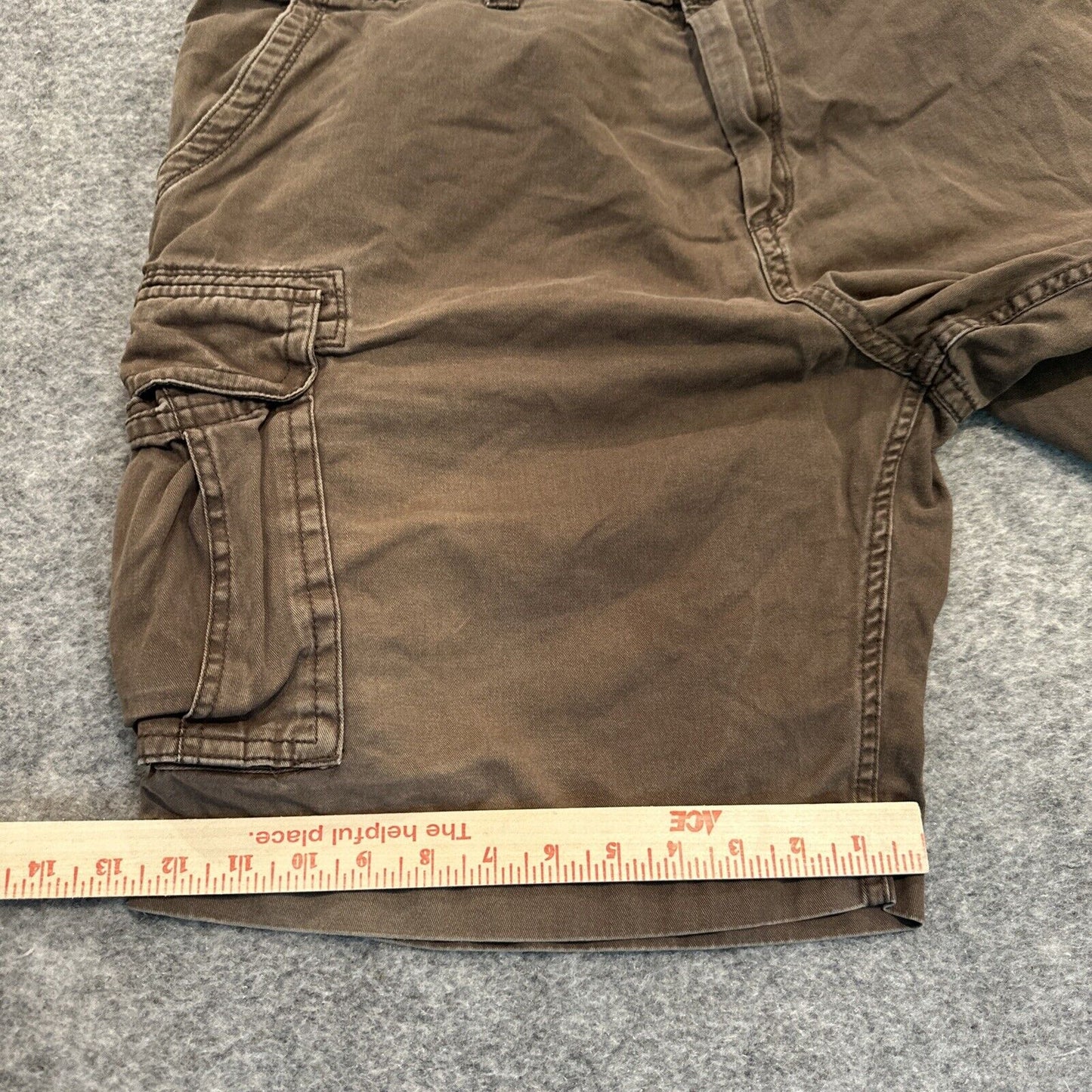 The Foundry Men's Cargo Shorts Size 44 Brown Dark Wash Shorts