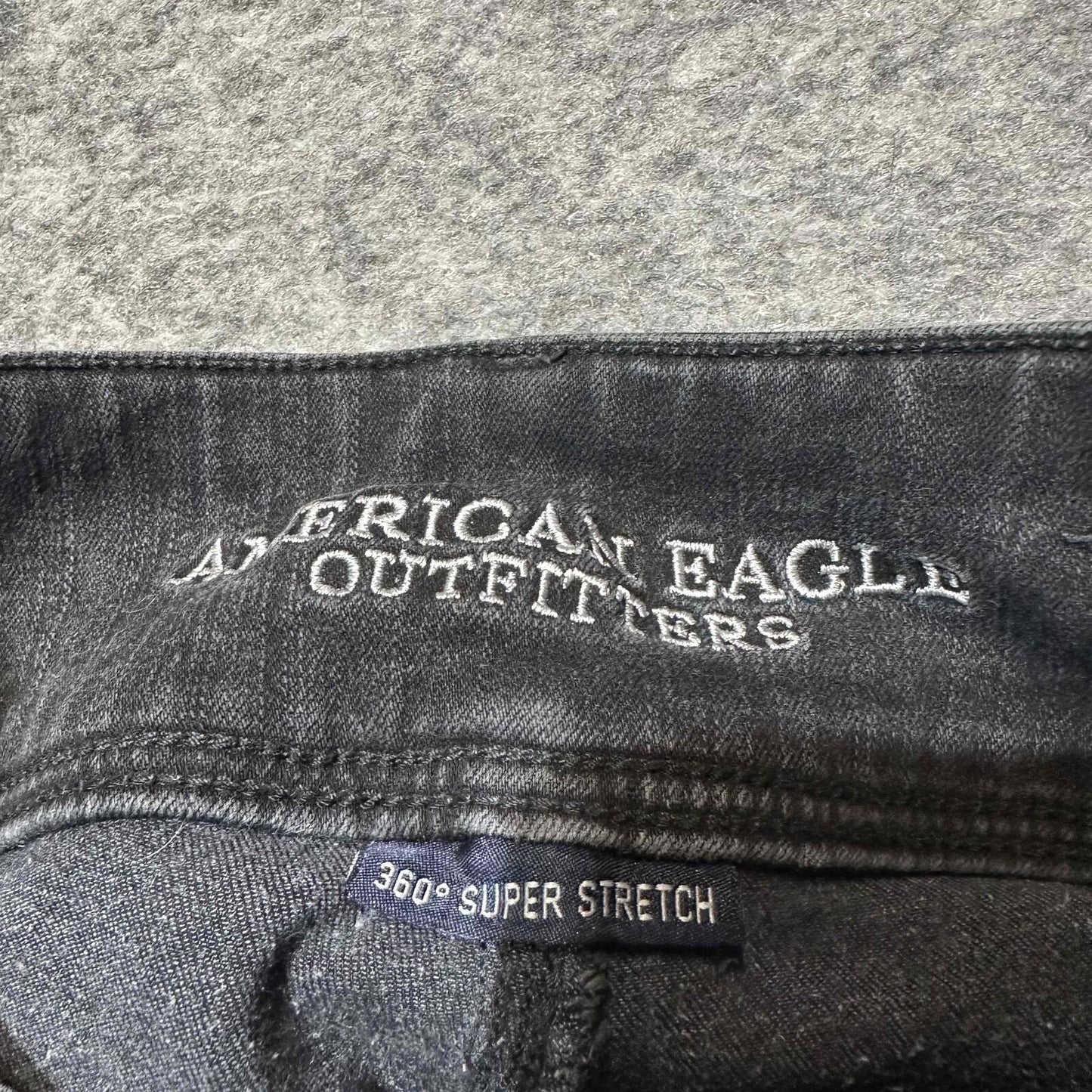 American Eagle Women's Super Hi Rise Skinny Fit Jegging Size 00R Black Denim