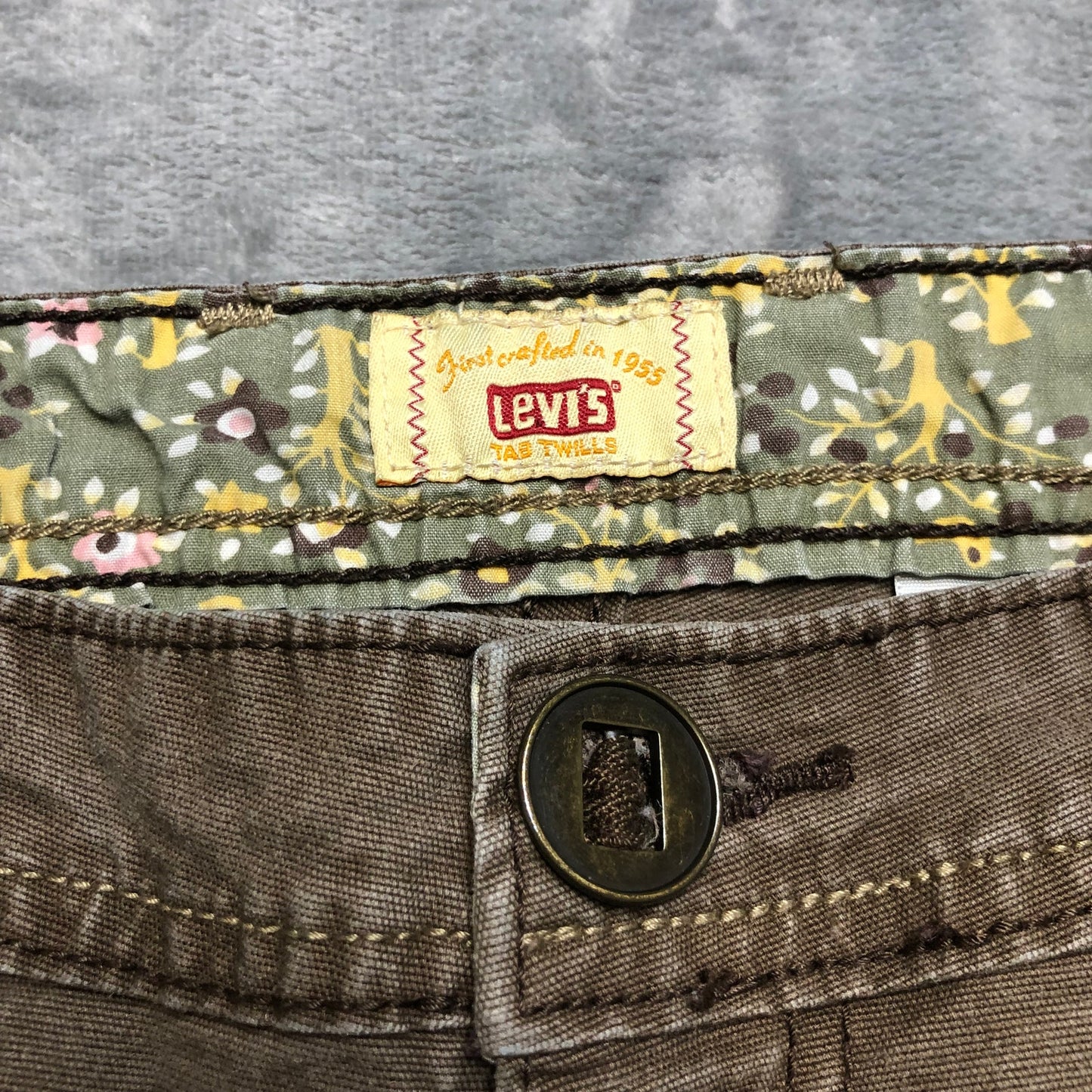 Vintage Levi's Straight Capri Pants Women's Size 7 Brown