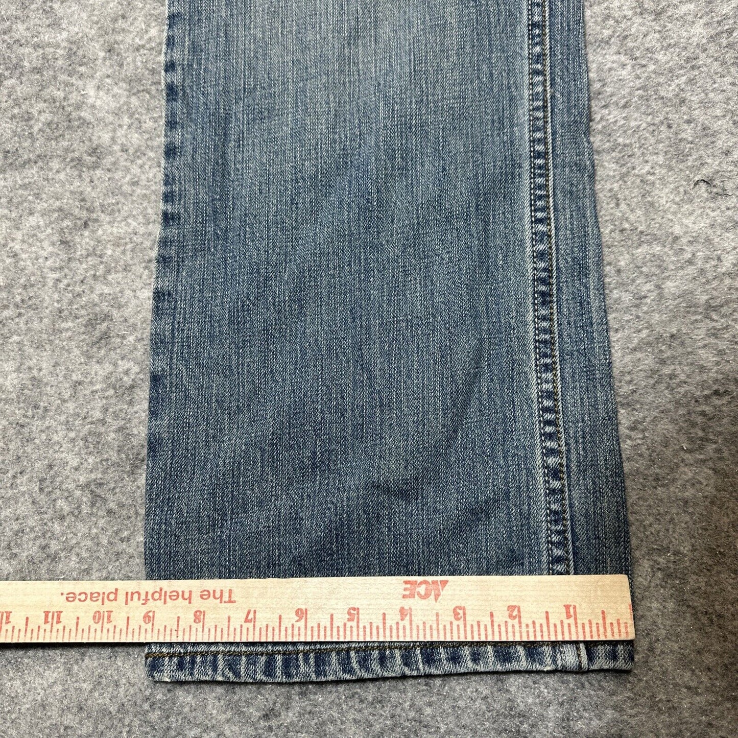 Vintage Wrangler Straight Fit Jeans Men's Size 36x30 Blue Light Wash Denim
