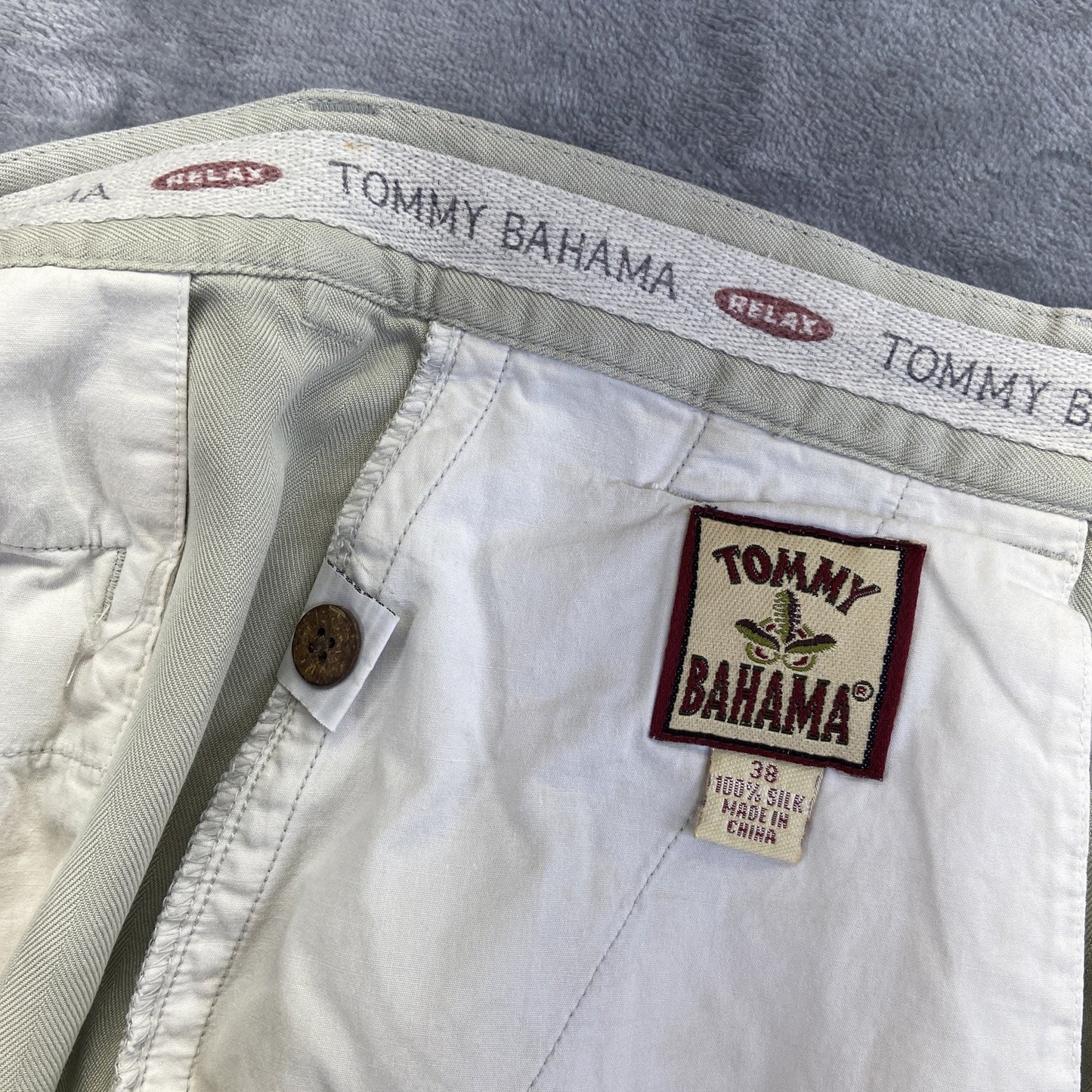 Tommy Bahama Relax Summer Shorts Pleated Silk Shorts Men's Size 38 Beige