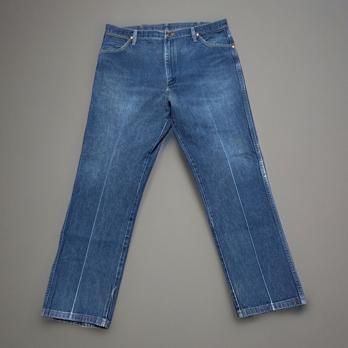 Wrangler 13MWZ Cowboy Cut Jeans Men's Size 40x32 Medium Wash Western
