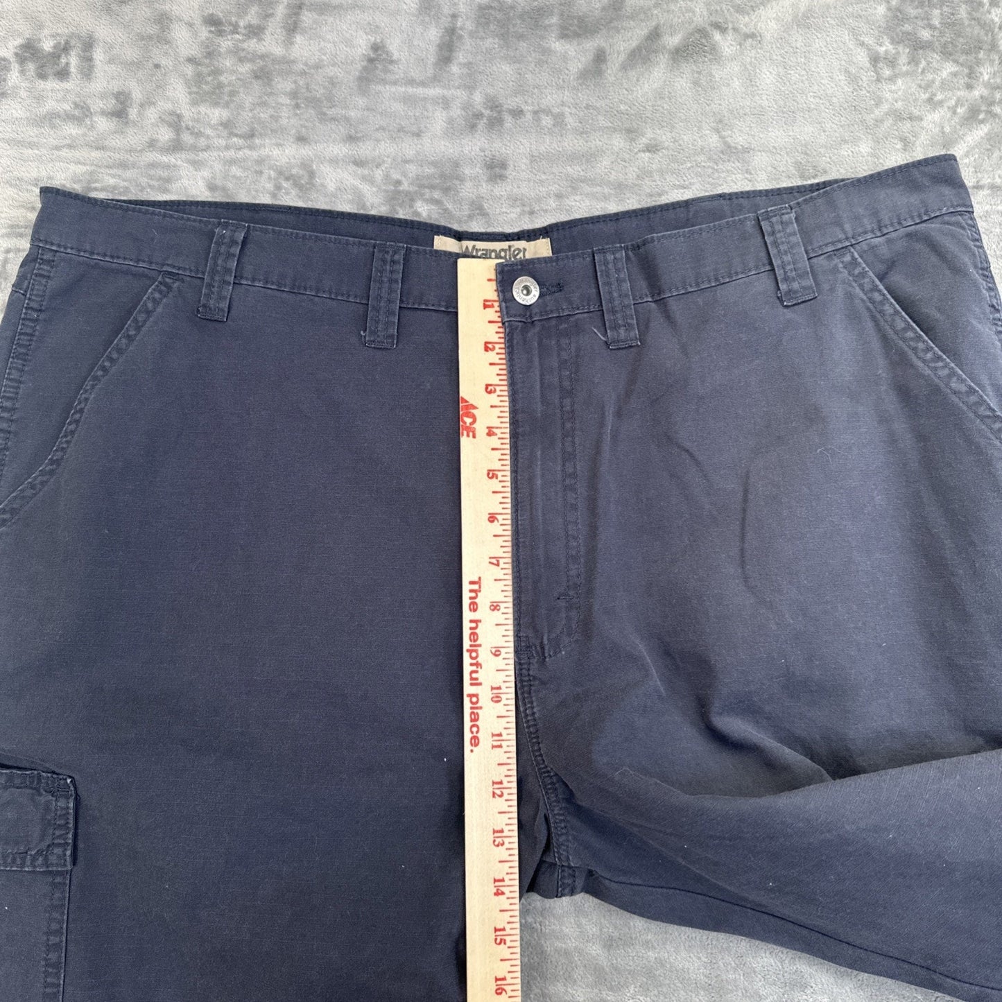 Wrangler Authentics Cargo Pants Men's Size 44x30 Dark Blue Pants