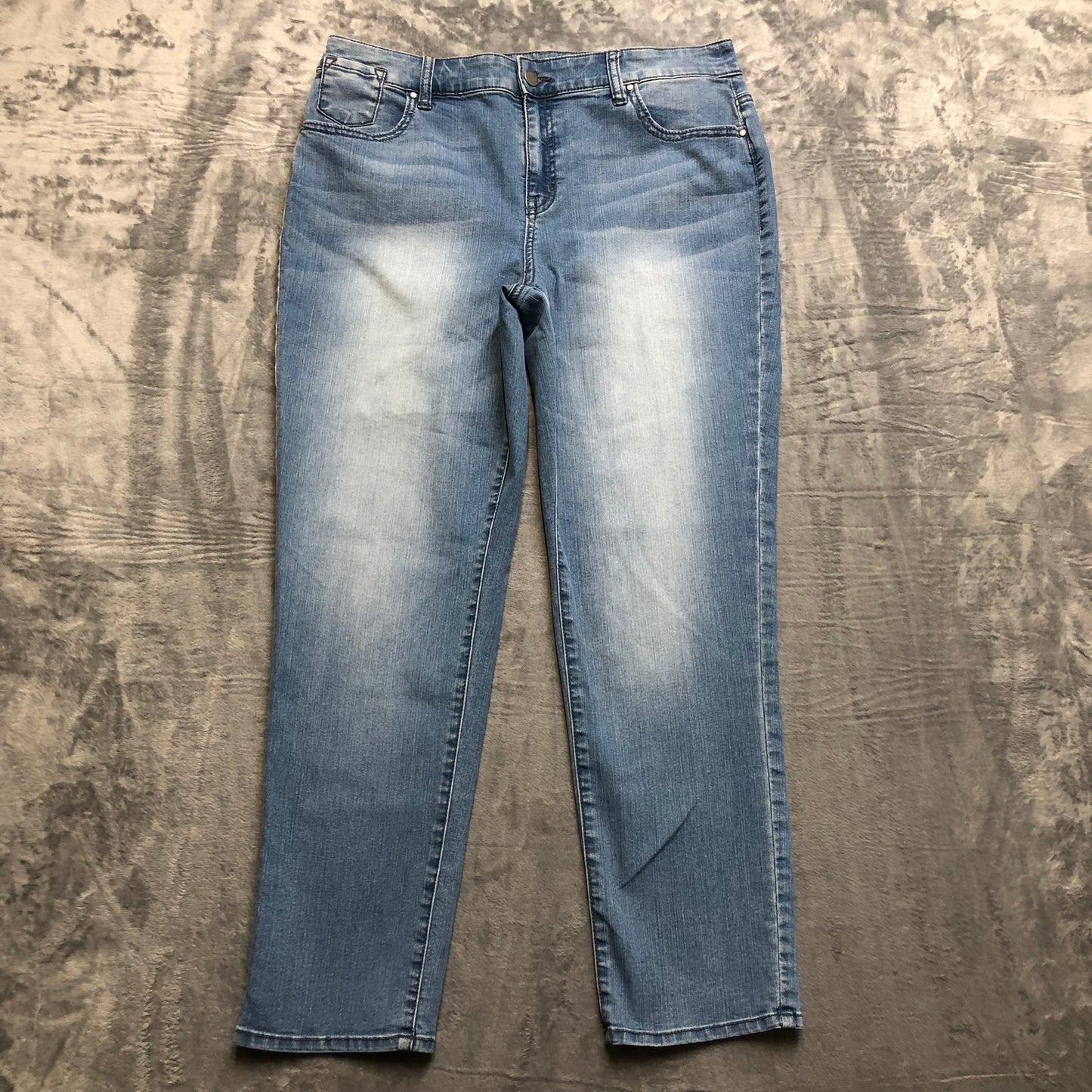 Chico's Platinum Ankle Jeans Women's Size 1.5 (Reg. Size 10) Light Blue Denim