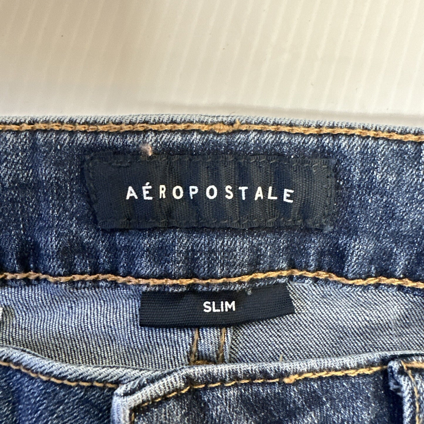 Aeropostale Jeans Men’s 30x32 Slim Straight Mid Rise Medium Wash Denim
