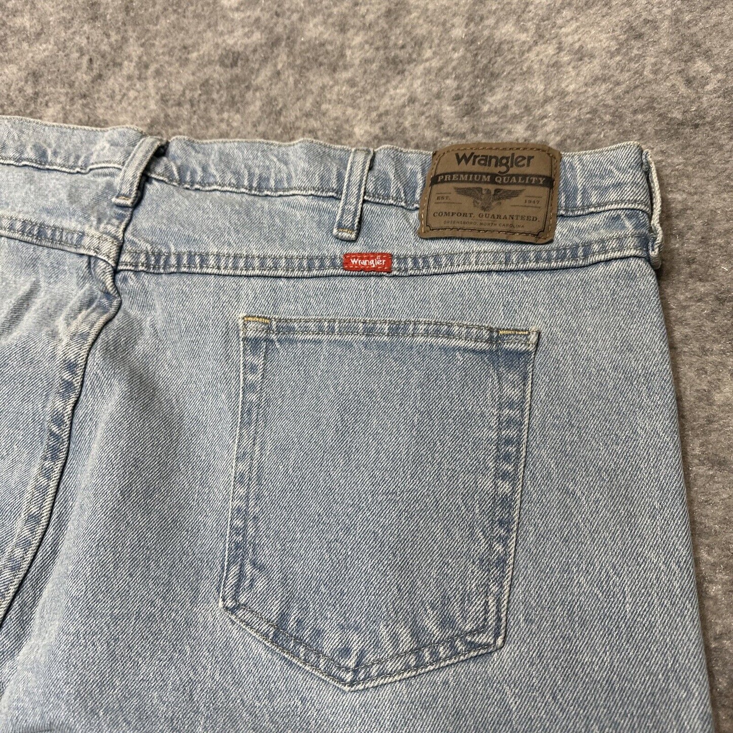 New Wrangler Five Star Premium Relaxed Fit Flex Men's Straight Jeans size 42x32