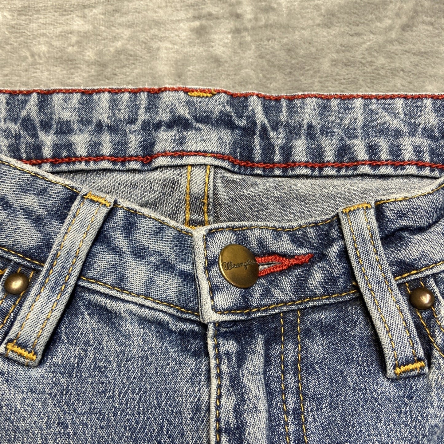 Wrangler Straight Leg Jeans Women’s Size 26 Blue Denim