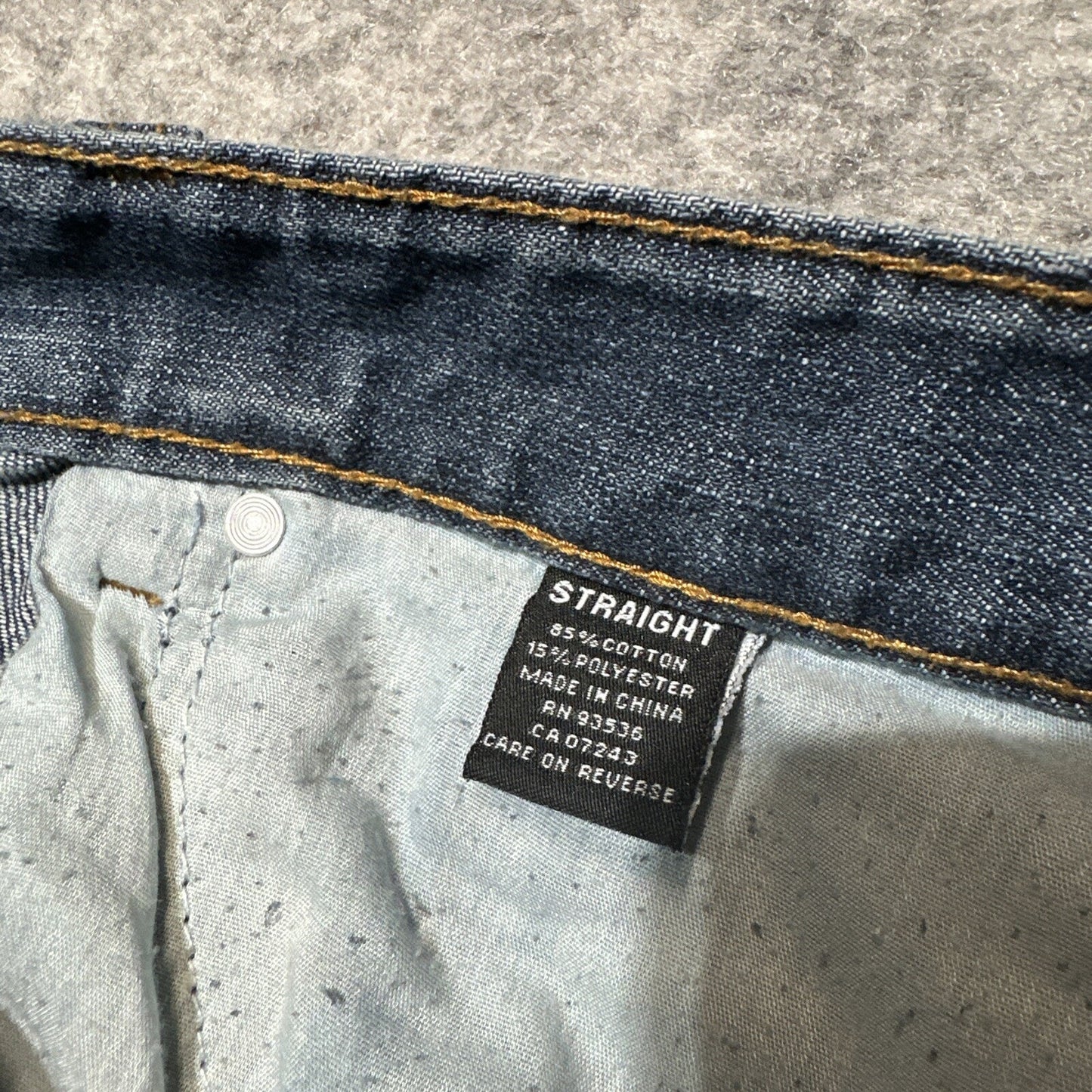 Marc Ecko Men's Straight Jeans Size 38x30 Blue Medium Wash Denim