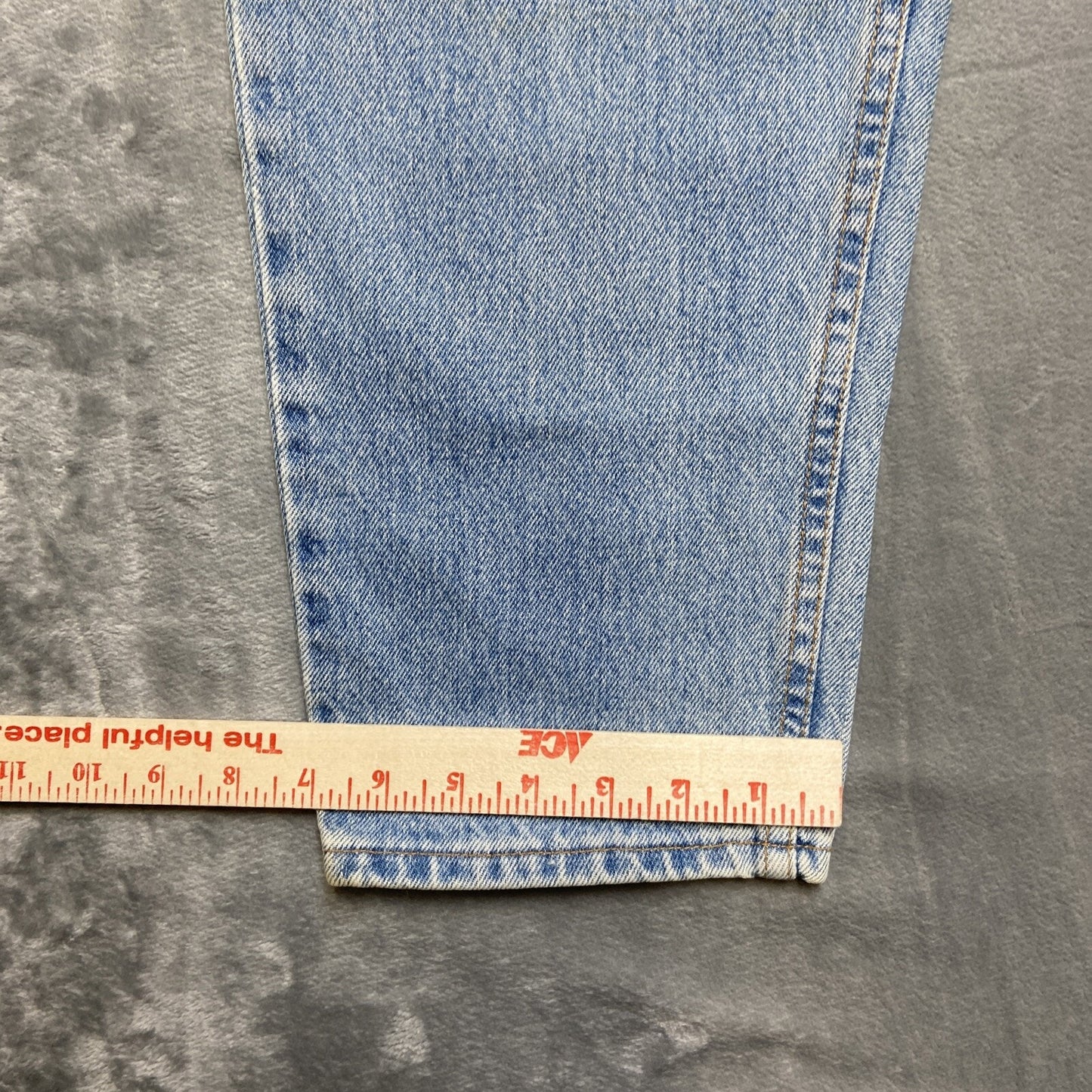 Vintage Levi's 550 Relaxed Fit Tapered Leg Jeans Women'sSize 16 Mis L Light Blue