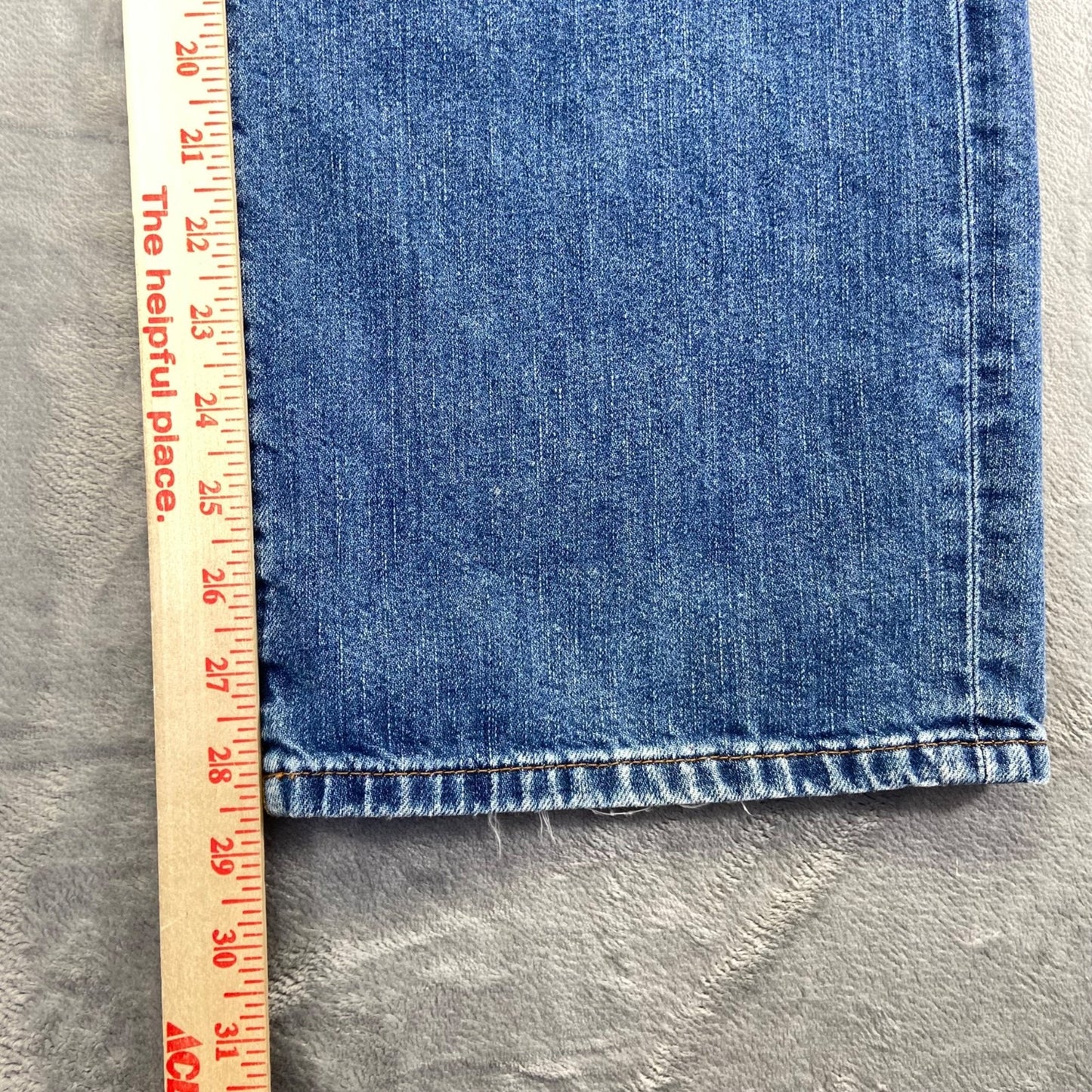 Tommy Bahama Men's Classic Fit Straight Jeans Size 42x30 Blue