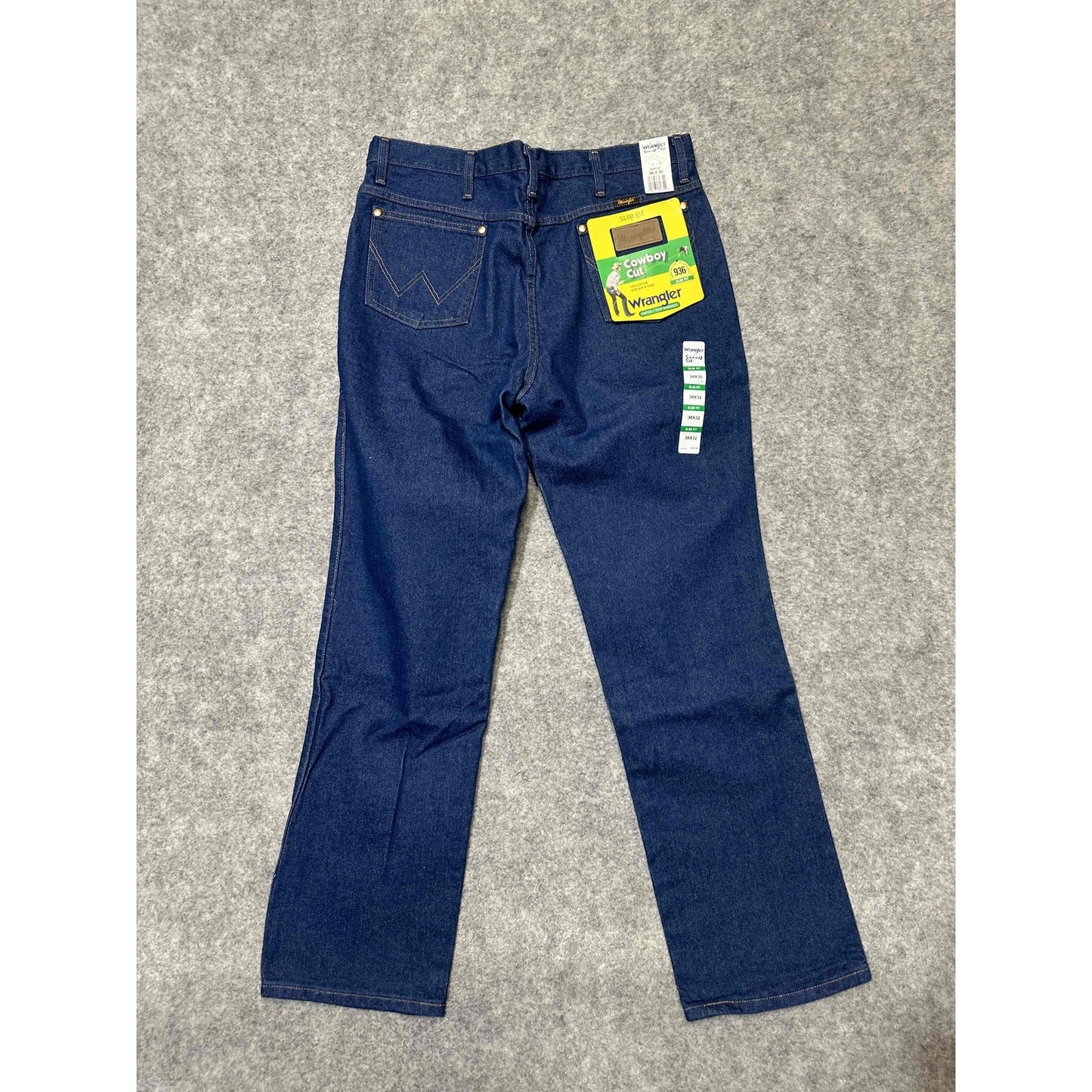 New Wrangler Men's Slim Fit Cowboy Cut Jeans Size 36x32 Blue Dark Wash Denim