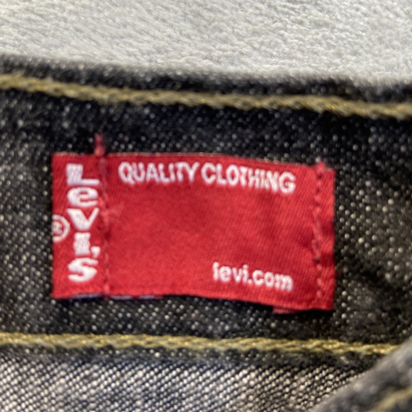 Levi's Straight Cuffed Capri Jeans Women's Size 16 Mis Black Denim