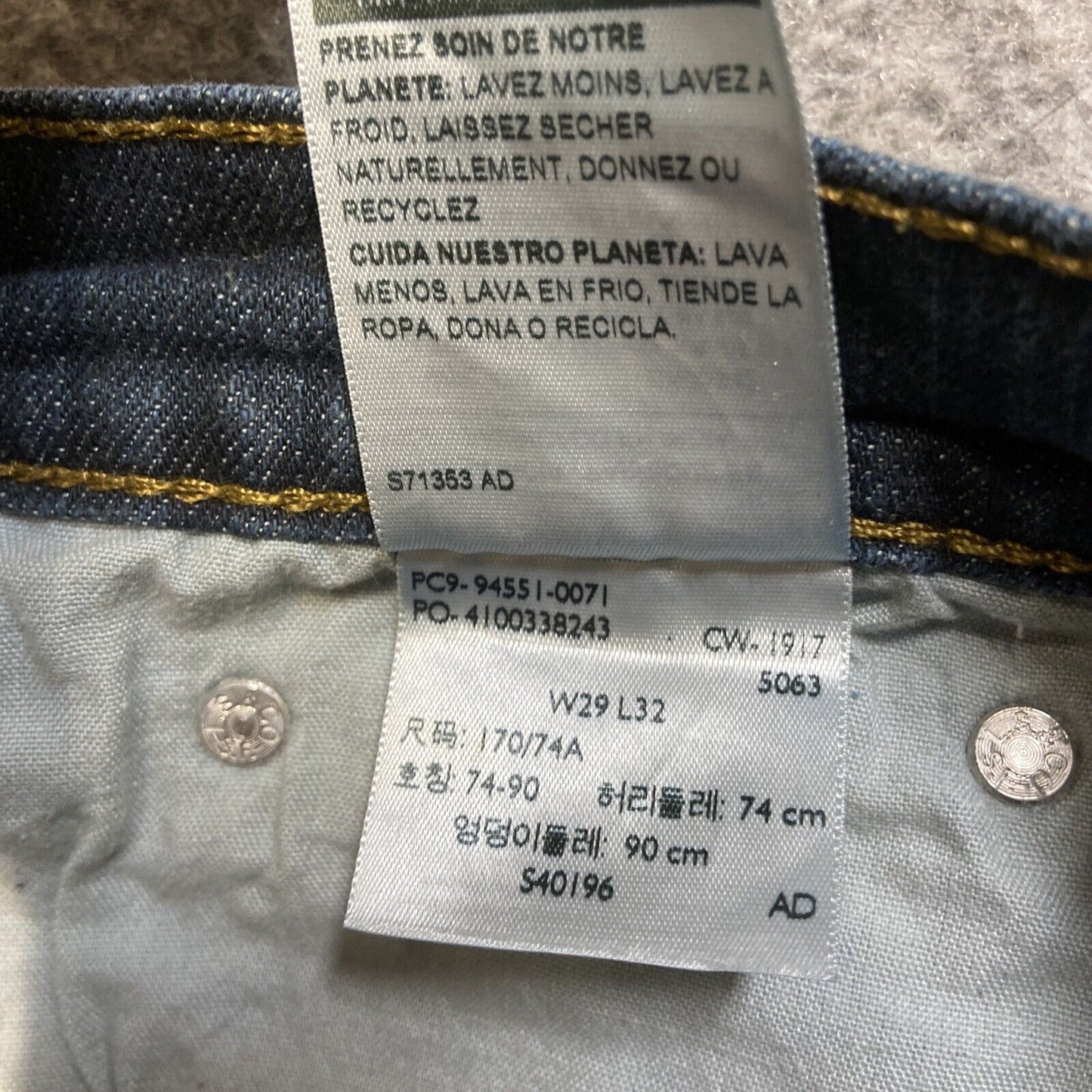 Wholesale Lot of 3 Grade A / B Work Jeans Size 29x32 Levis Wrangler LEE Blue