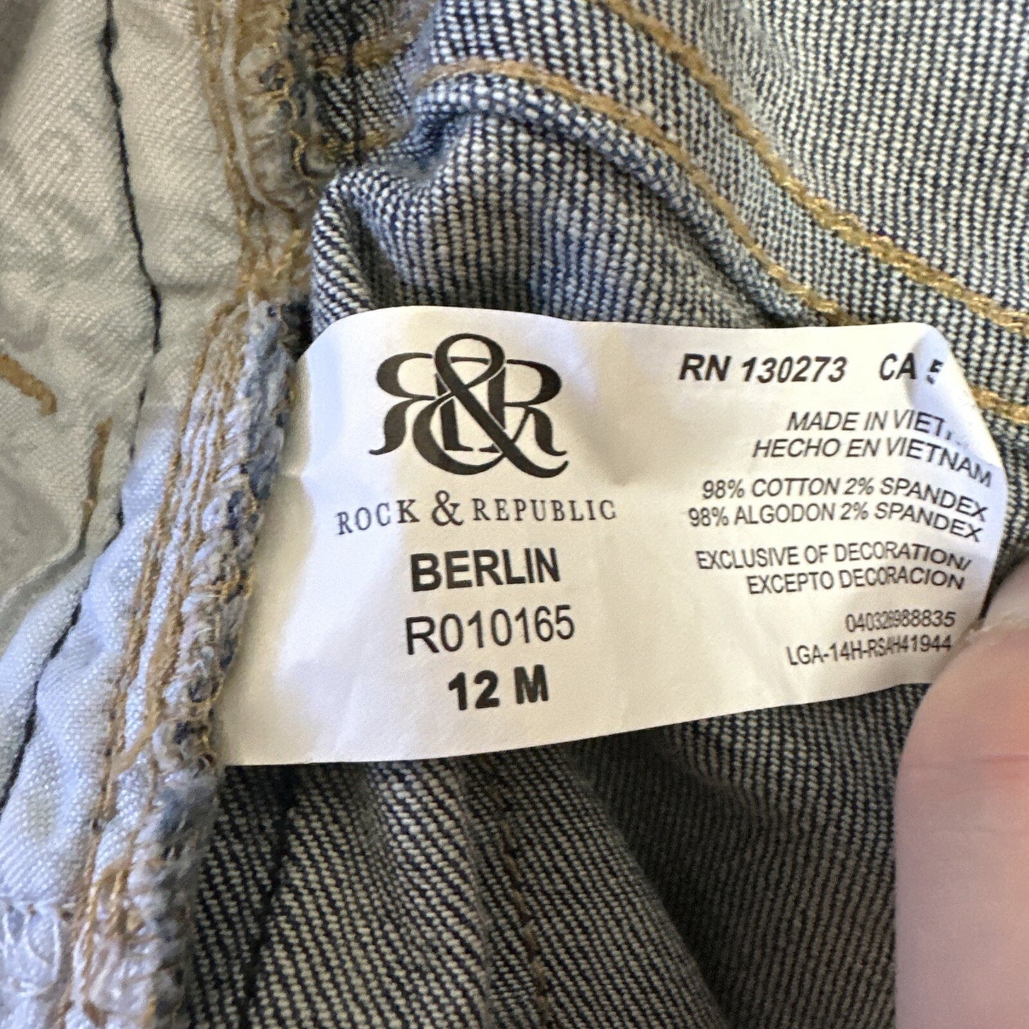 Rock & Republic Berlin Jeans Women's Size 12M Blue Medium Wash Embroidered Denim