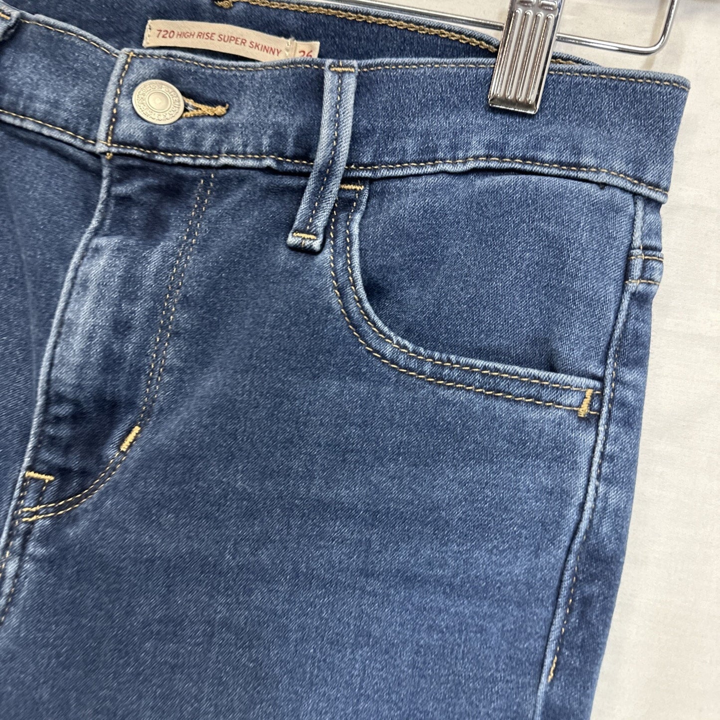 Levi’s 720 High Rise Super Skinny Jeans Women’s 26 26x30 Blue Medium Wash Denim