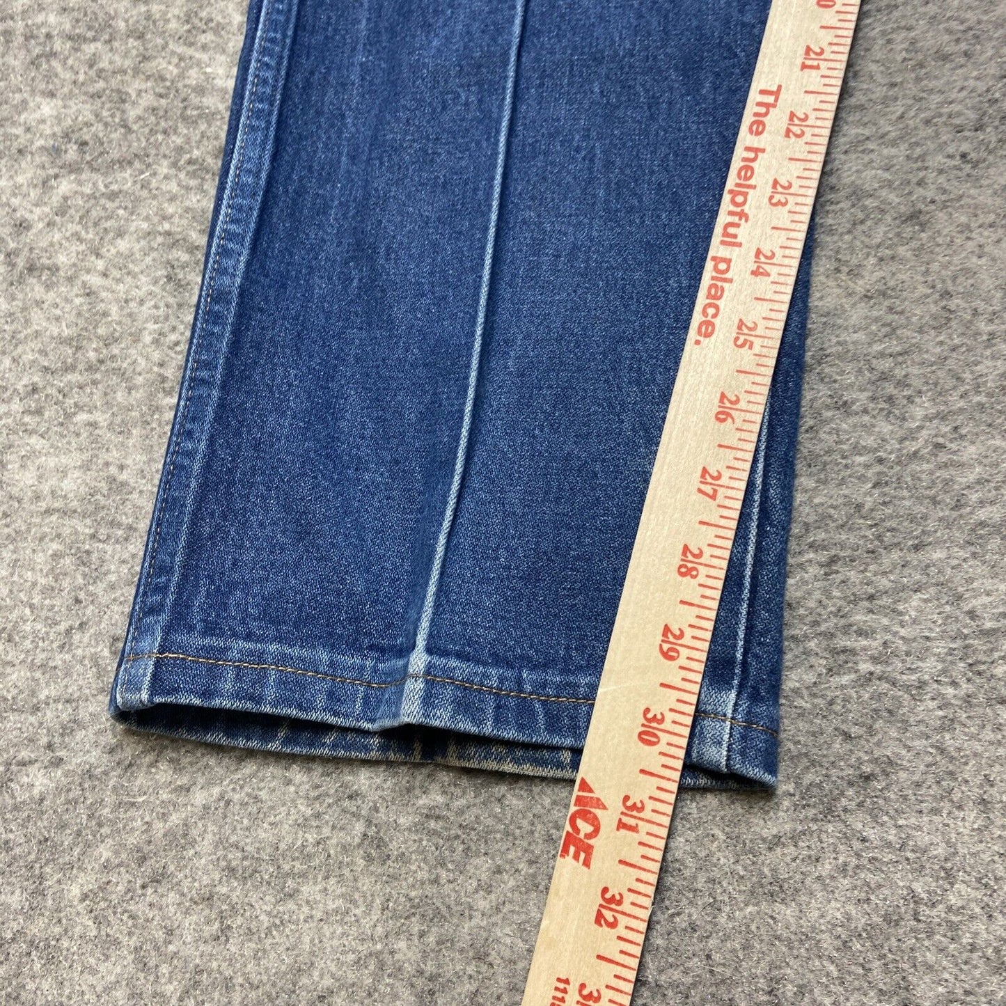 Wrangler 13MWZ Cowboy Cut Jeans Men's Size 40x32 Medium Wash Western