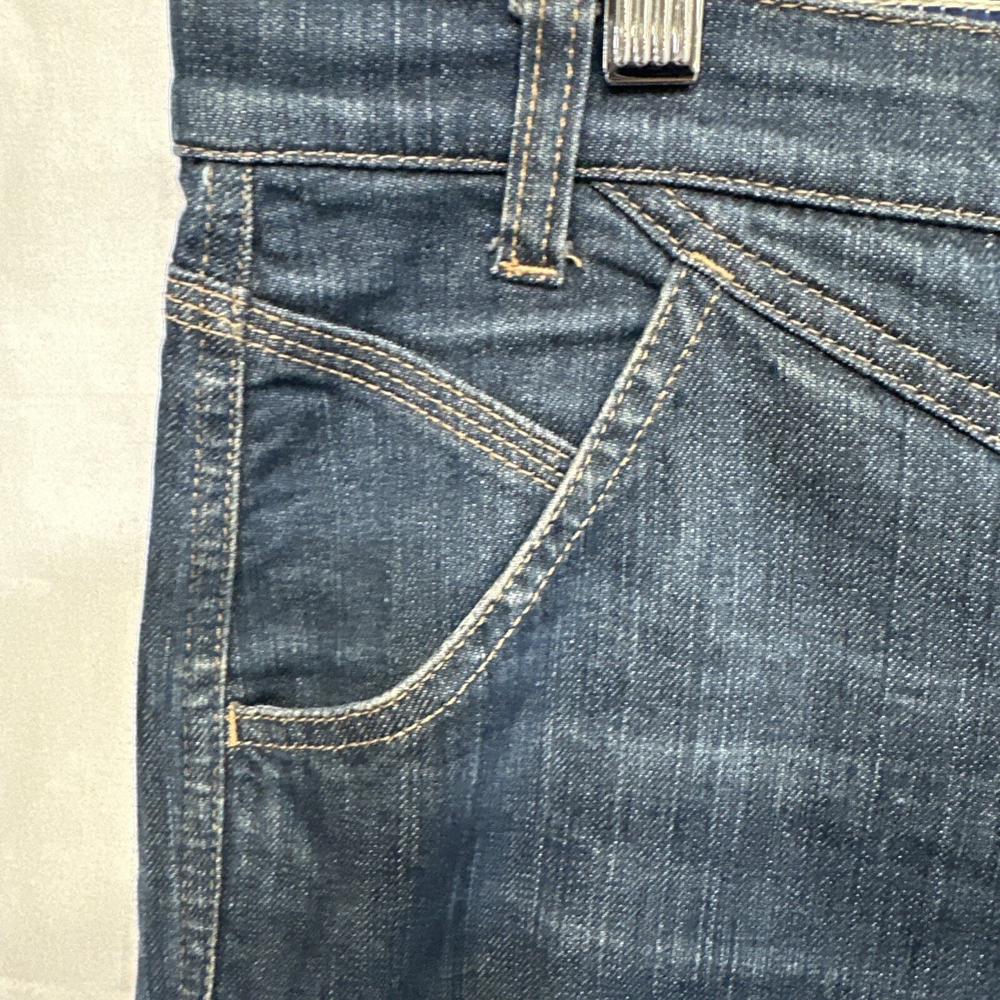 Emporio Armani Collezioni Antinea SRL Straight Leg Jeans Women’s 8 Dark Wash