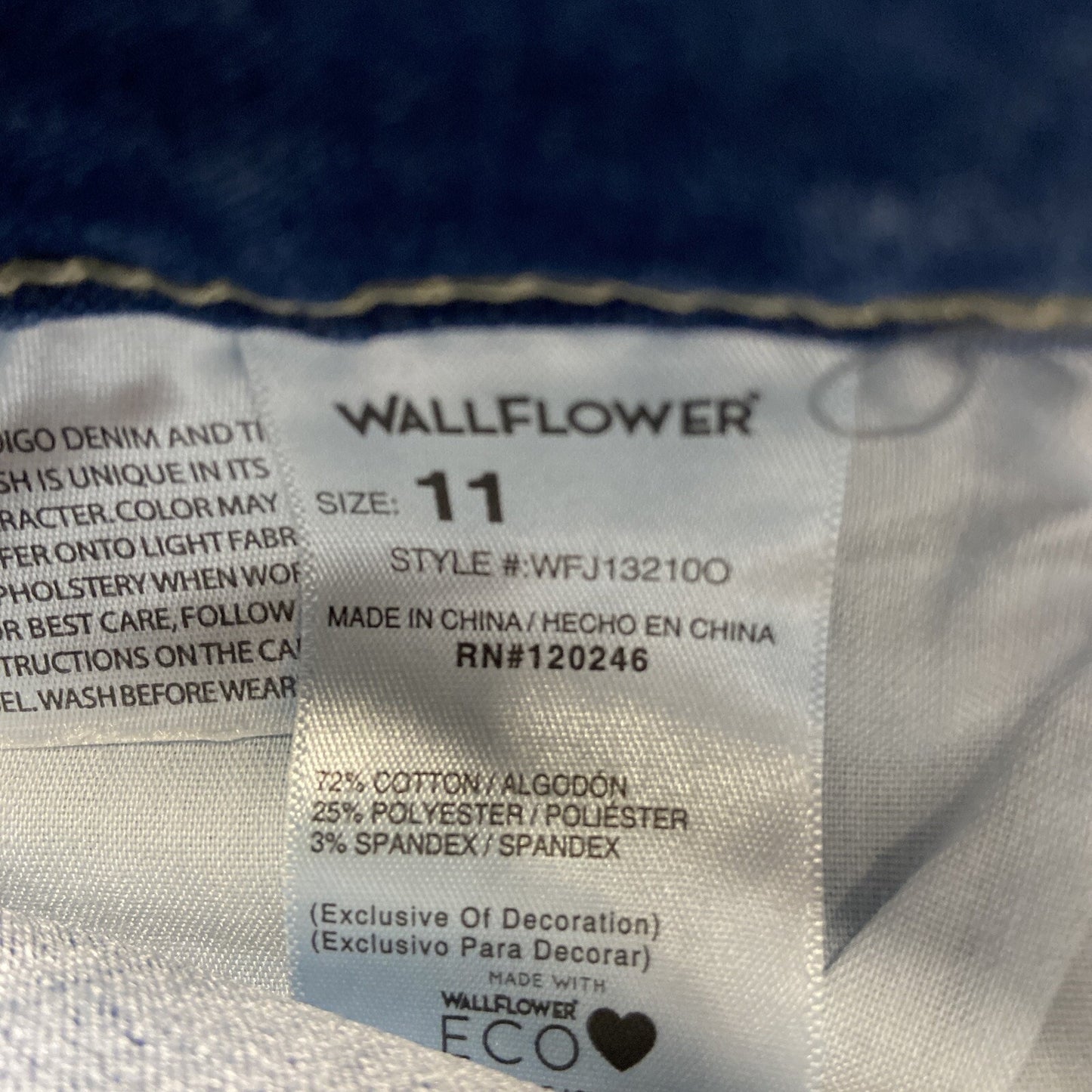 Wallflower Ultra Fit Cuffed Denim Shorts Women’s Size 11 Light Blue Denim