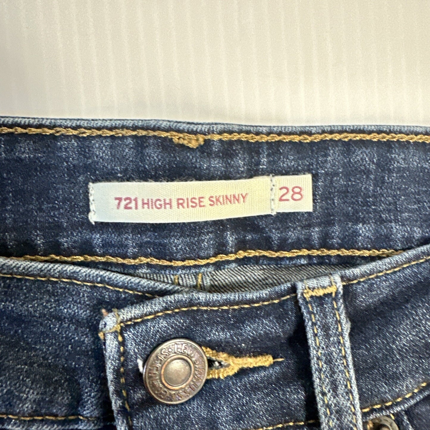 Levi's 721 Jeans Womens Size 28 High Rise Skinny Blue Dark Wash Distressed Crop