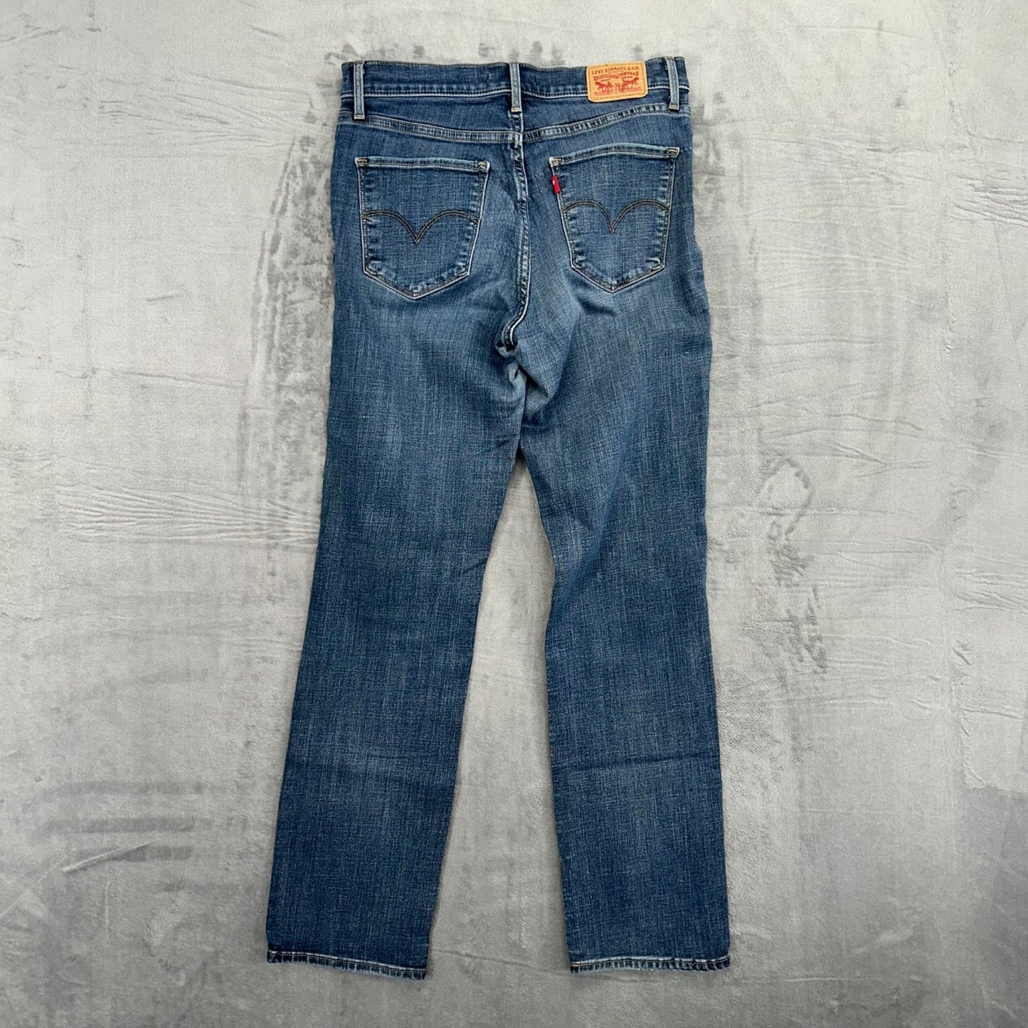 Levi's Women's 314 Shaping Straight Jeans Size 29 Blue Medium Wash #2017