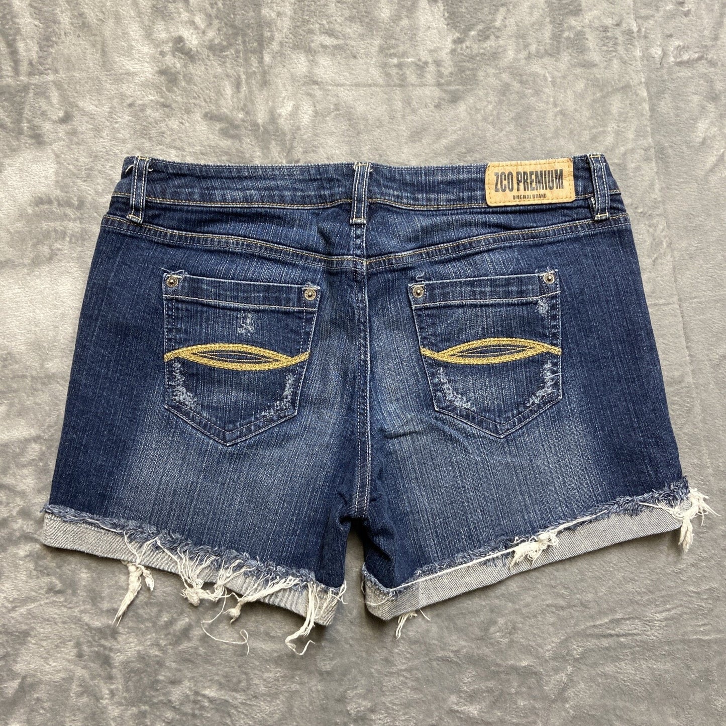ZCO Premium Cuffed Denim Shorts Women’s Size 13 Blue Denim