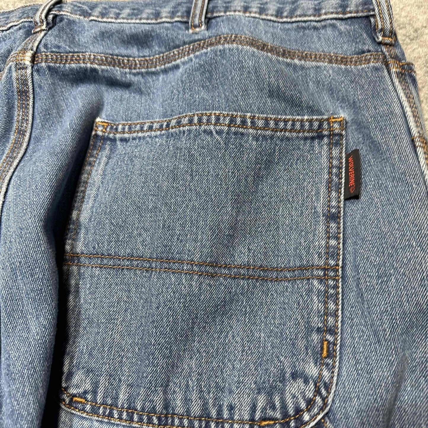 Wolverine Men's Boulder Straight Leg Cargo Work Jeans Size 40/30 Blue Wash Denim