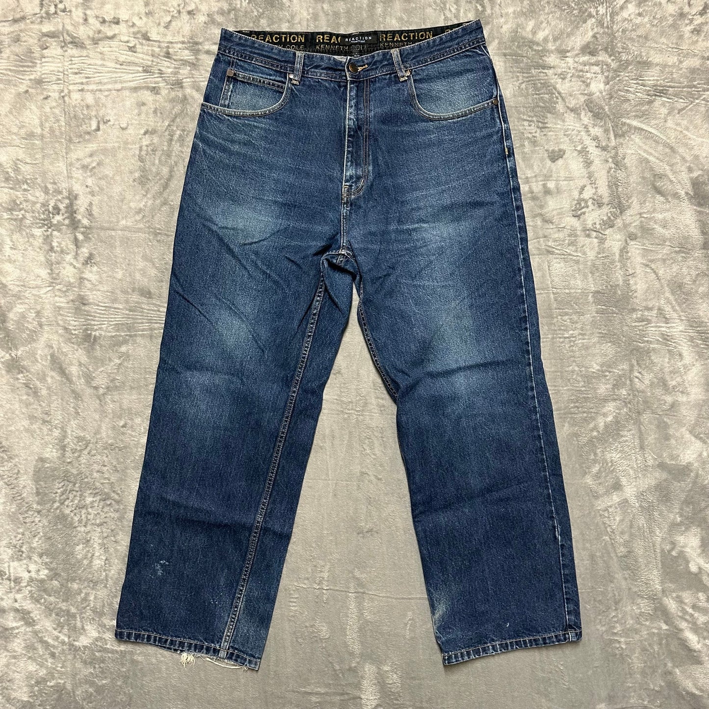 Vintage Reaction Kenneth Cole Straight Jeans Men’s Size 36x30 Dark Blue Denim