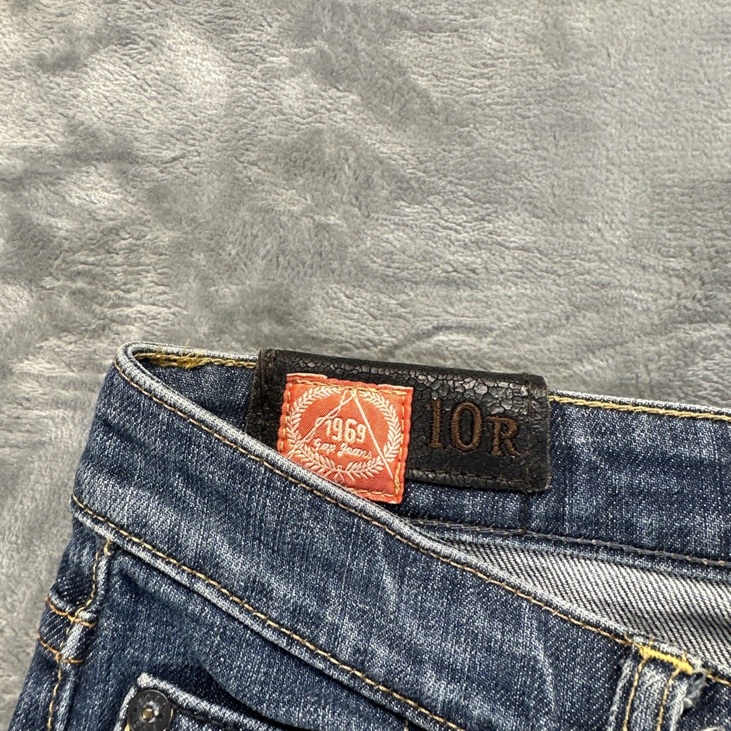 Vintage Gap 1969 Classic Fit Straight Jeans Women's Size 10R Dark Blue Denim