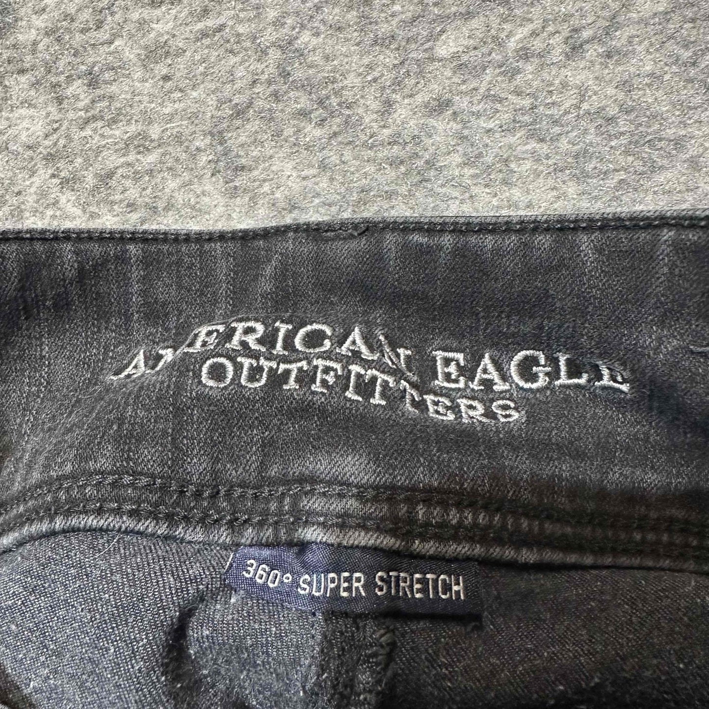 American Eagle Women's Super Hi Rise Skinny Fit Jegging Size 00R Black Denim