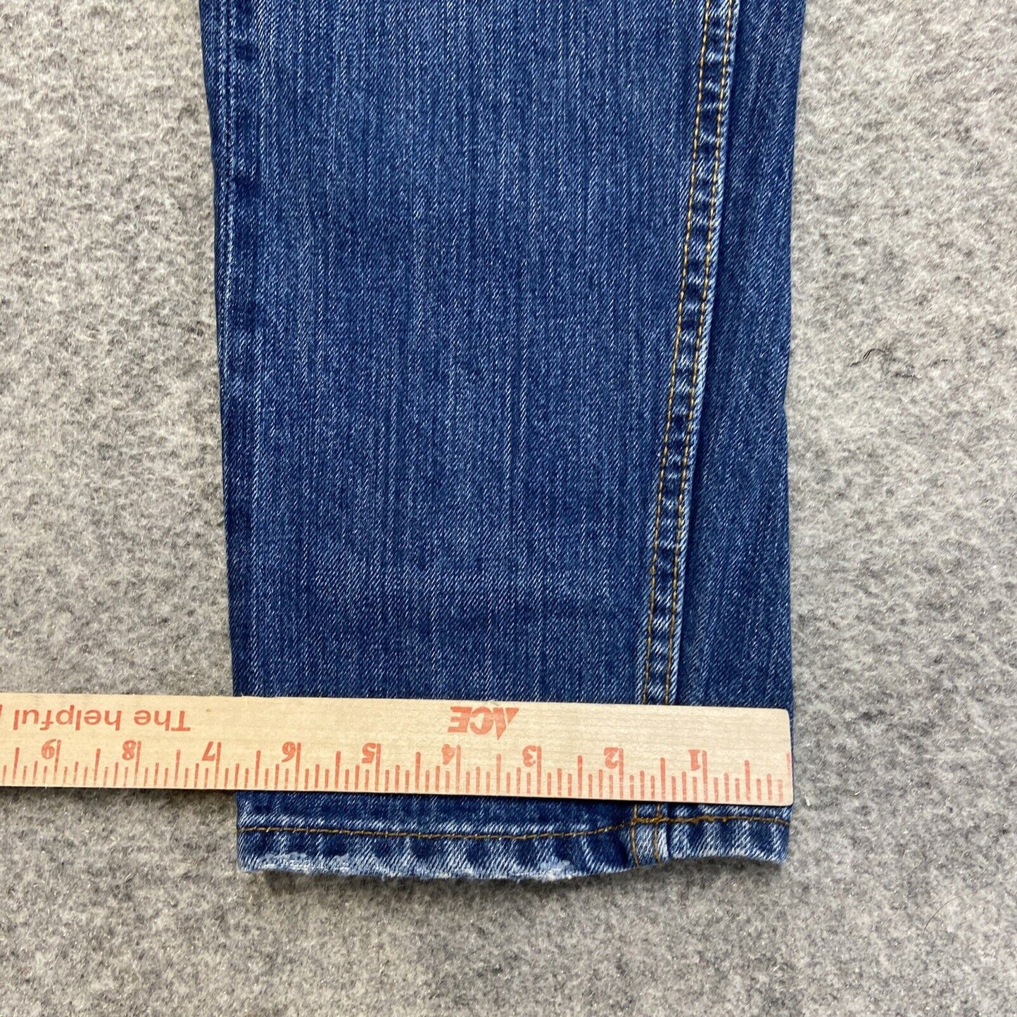 The Stronghold Relaxed Tapered Jeans Men's Size 32x30 Blue Denim Button Fly