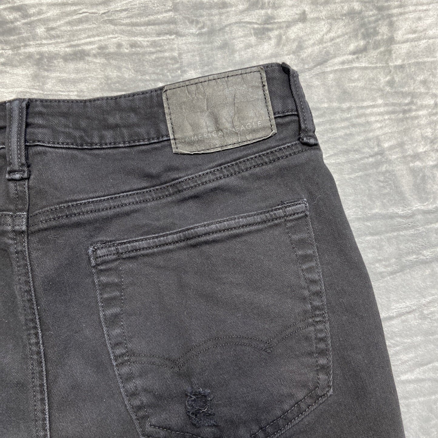 American Eagle Airflex+ Distressed Slim Jeans Men’s size 32x34 Black Denim