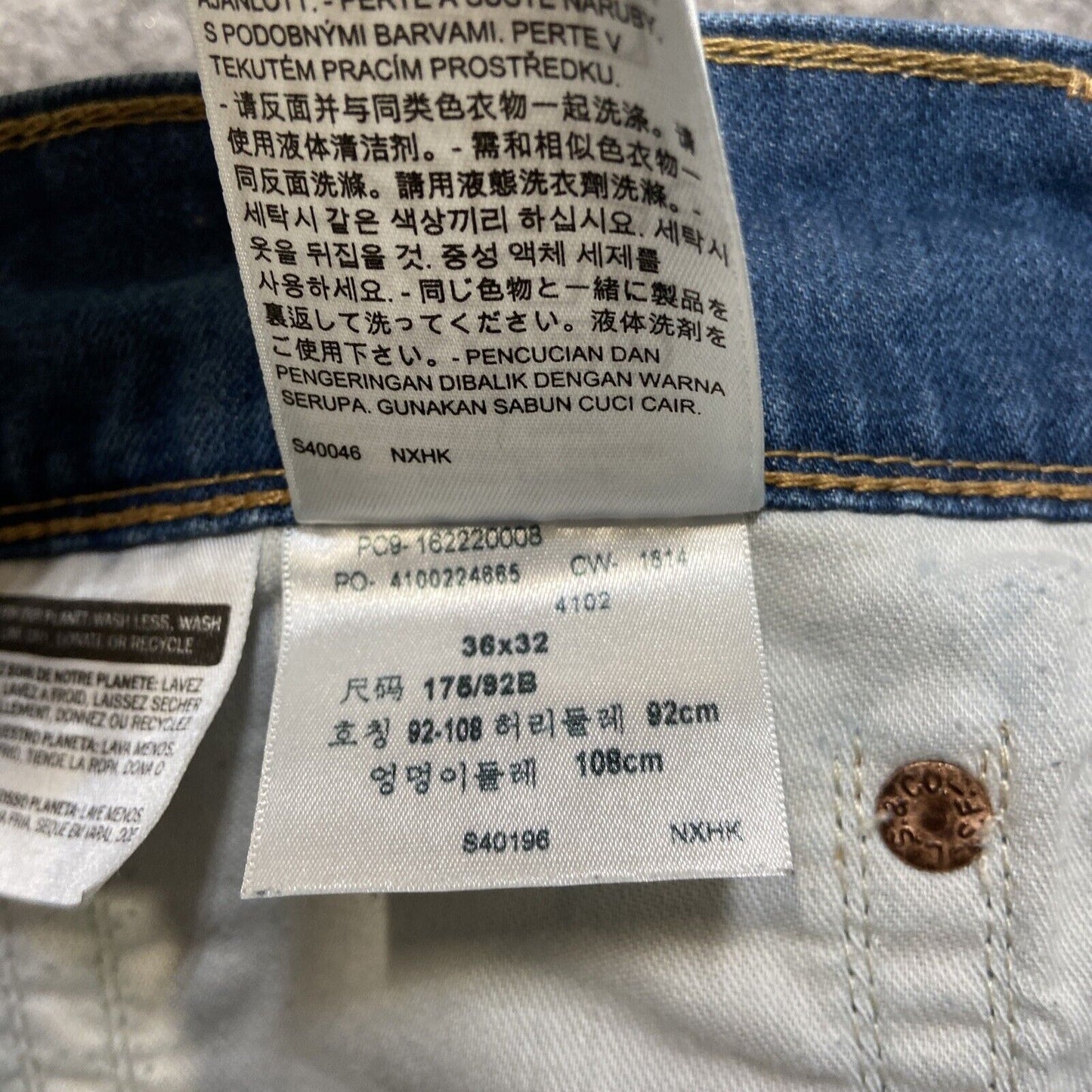 Levi's 504 Regular Straight Jeans Men's Size 36x32 Blue Denim