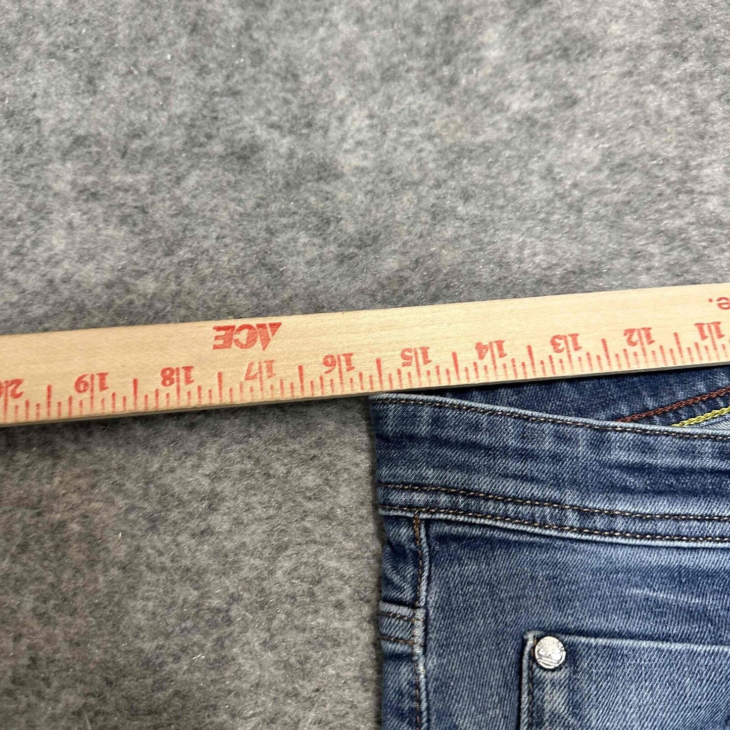 Timberland Men's Distressed Slim Jeans Size 32x32 Blue