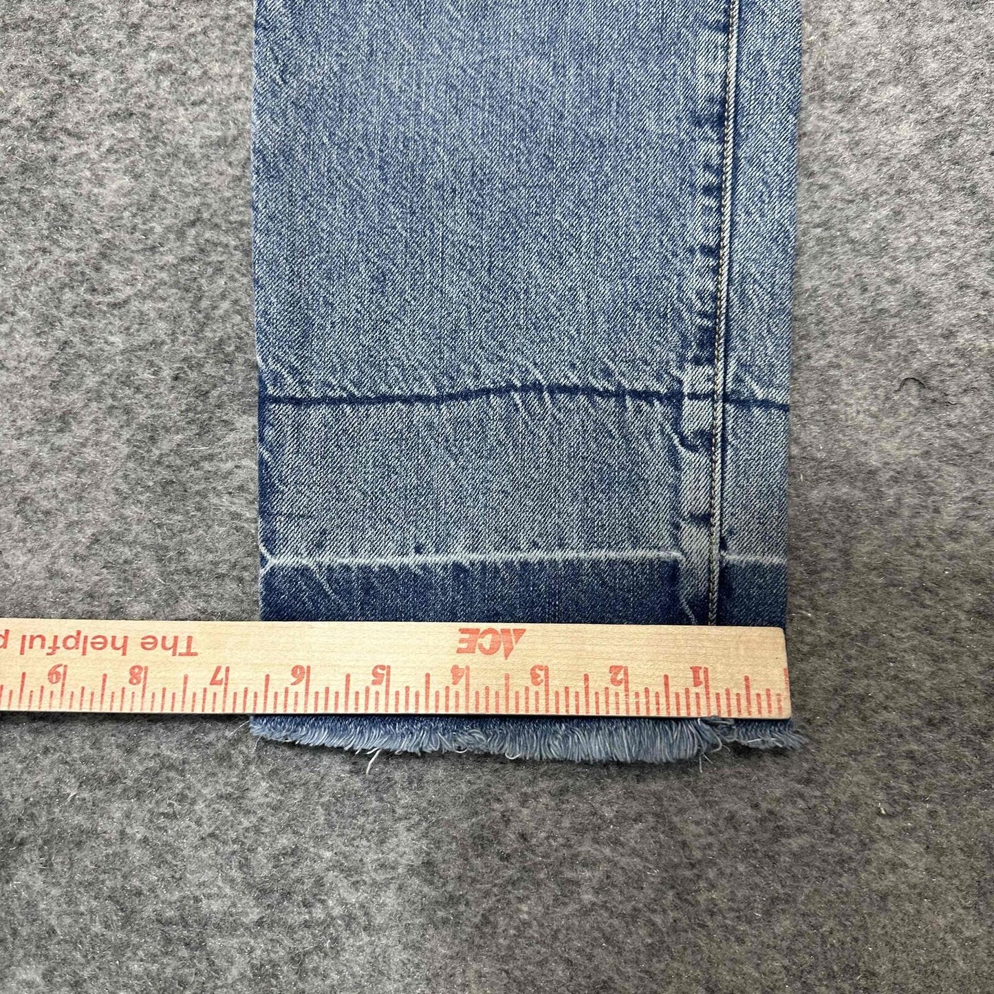 Current/Elliott Women's Cropped Frayed Hem Jeans Size 12/31 Blue