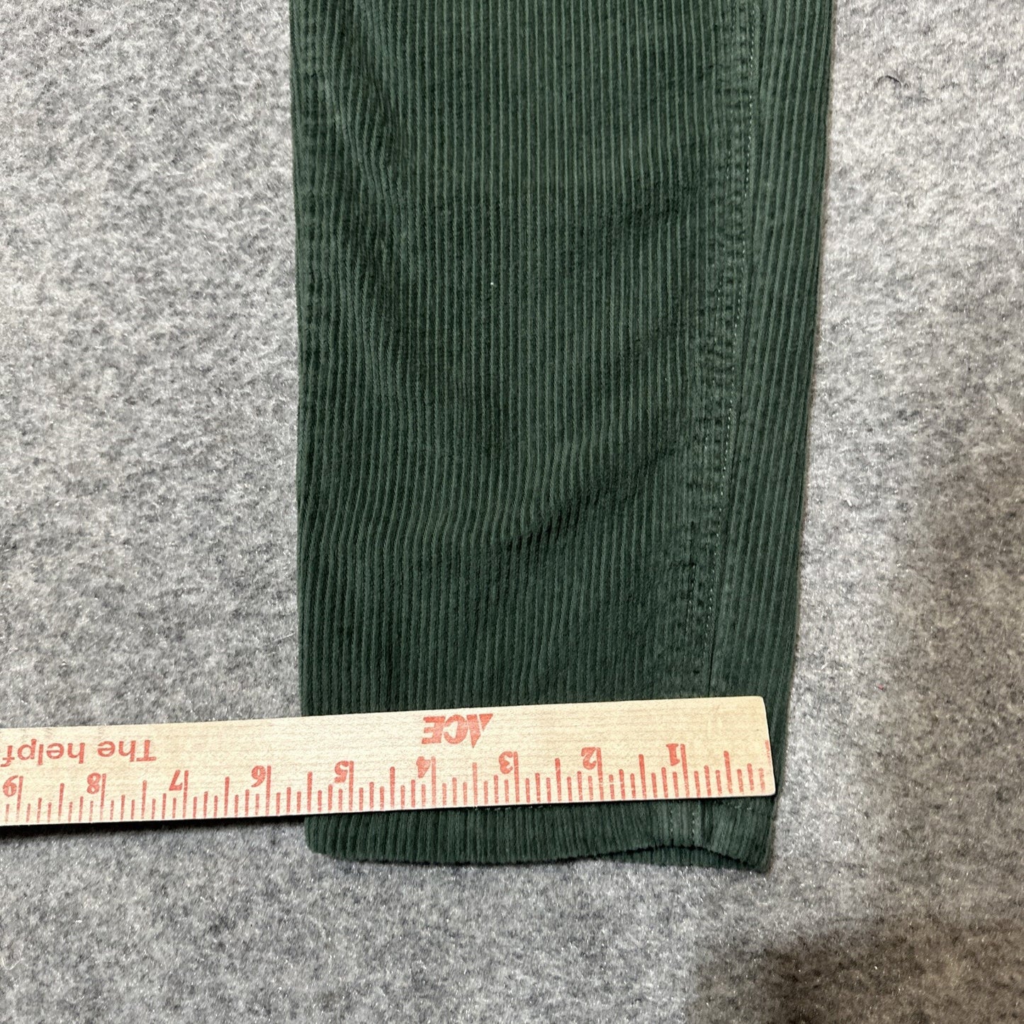 BDG Urban Outfitters Women's Corduroy High Rise Mom Jeans Size 25 Green Denim