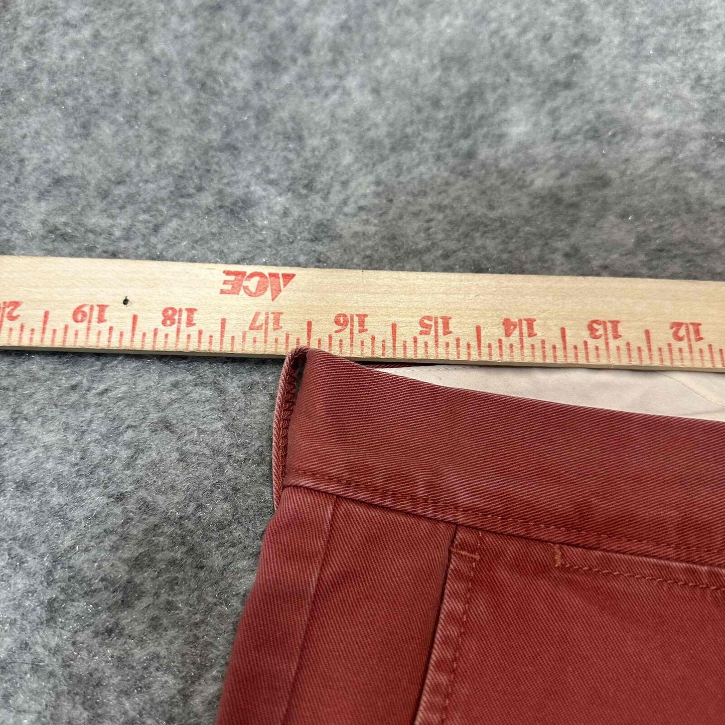J.Crew Men's Flat Front Straight Chino Pants Size 33x32 Red