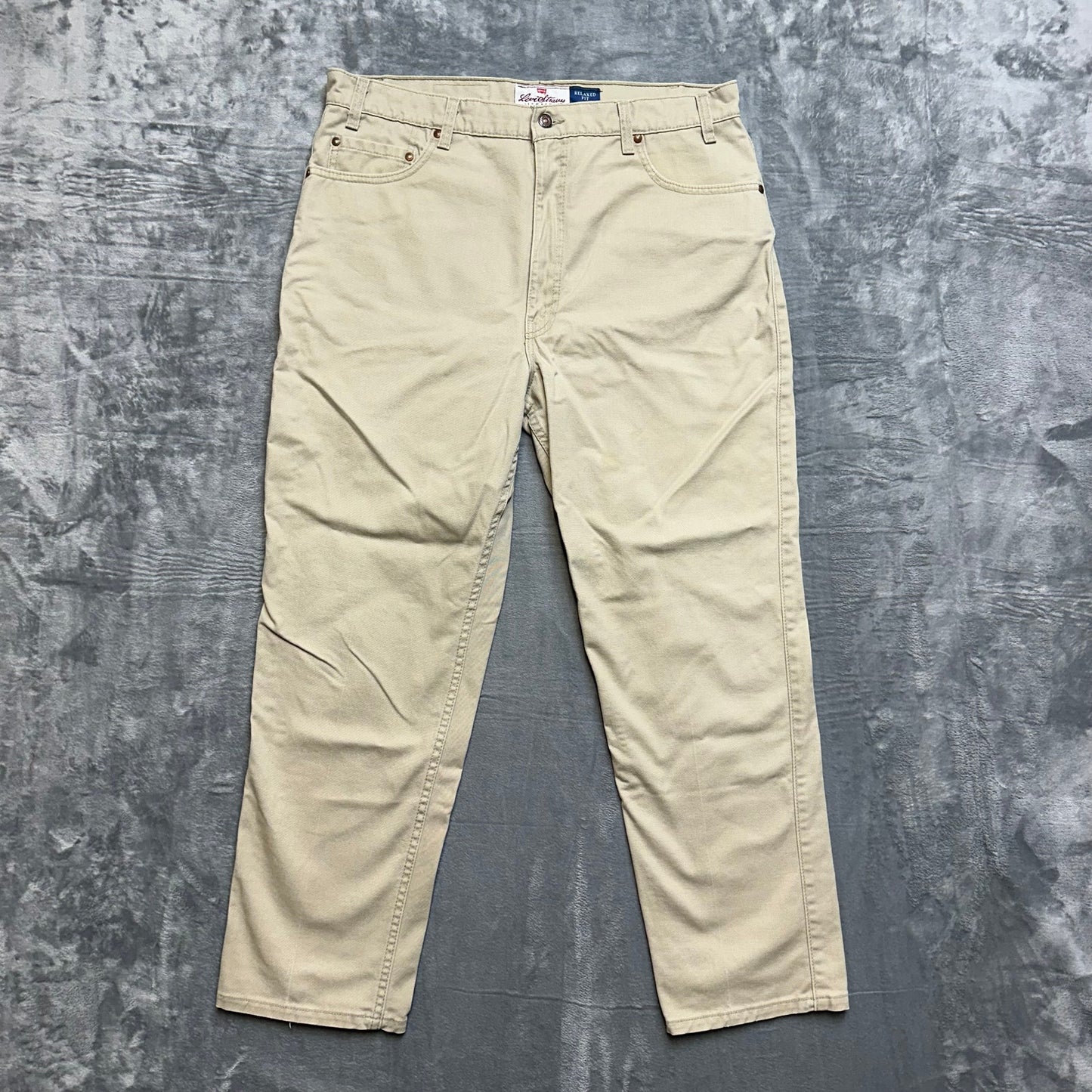 Vintage Signature Levi’s 540 Relaxed Fit Jeans Men’s Size 38x30 Beige