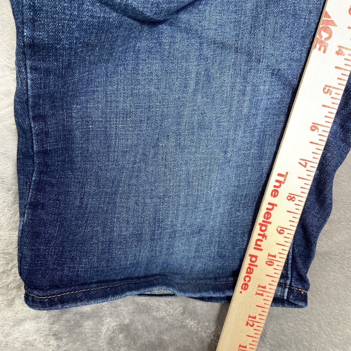 Levi's Bermuda Short Women's Size 28 Blue Dark Wash Denim Shorts