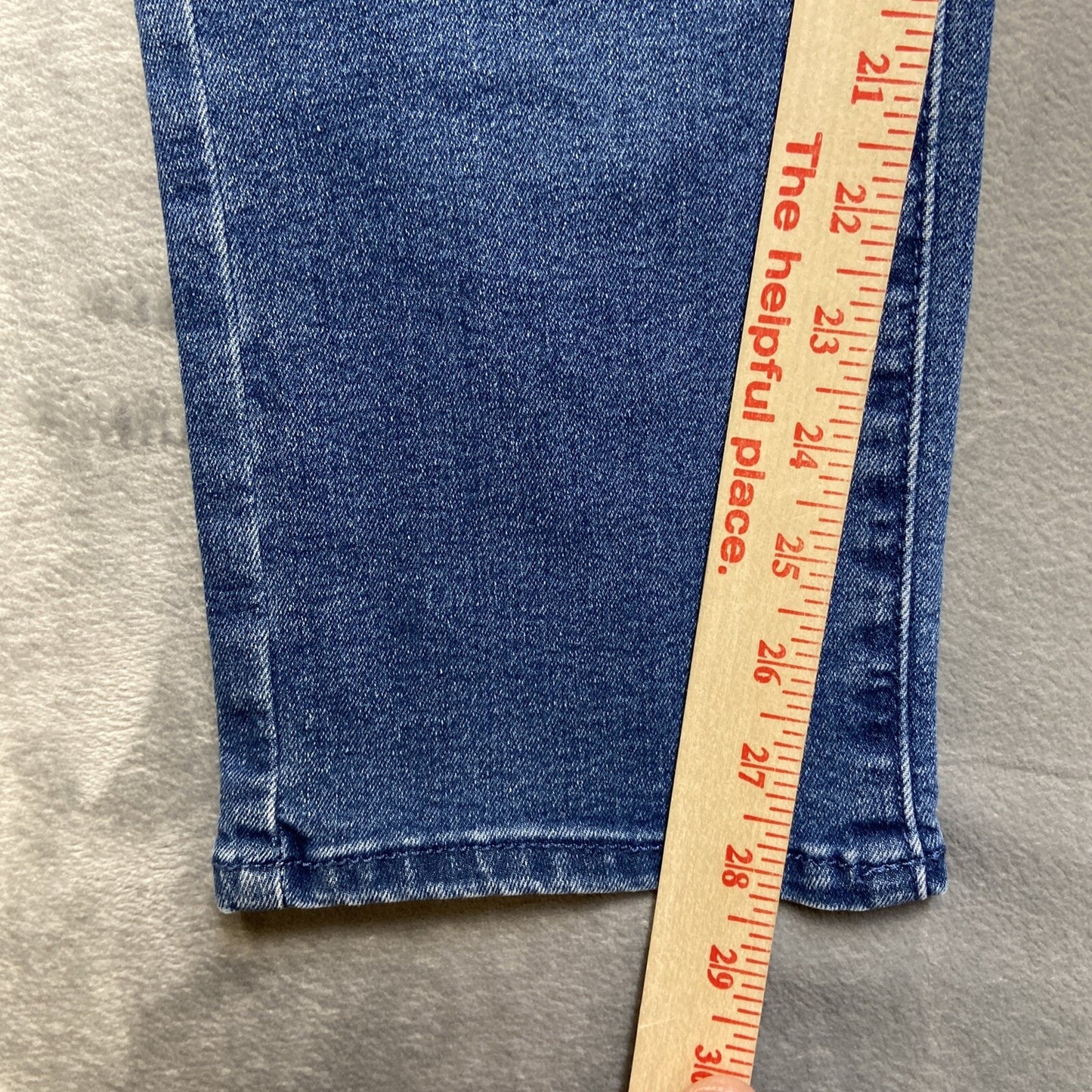 Blair Pull On Straight Jeans Women’s Size 12 Blue Medium Wash Denim