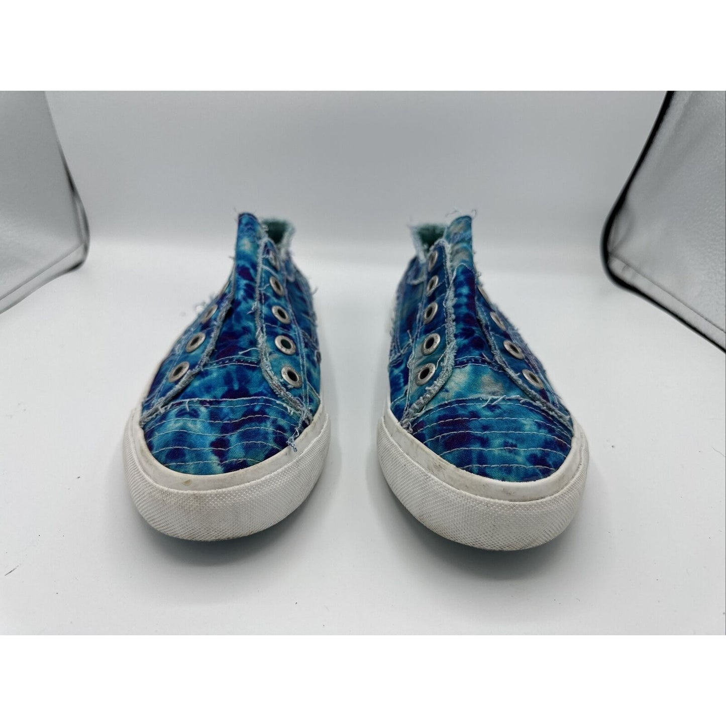 Women's Blowfish Malibu Play Turquoise Tie Dye Denim Shoes Size 7.5