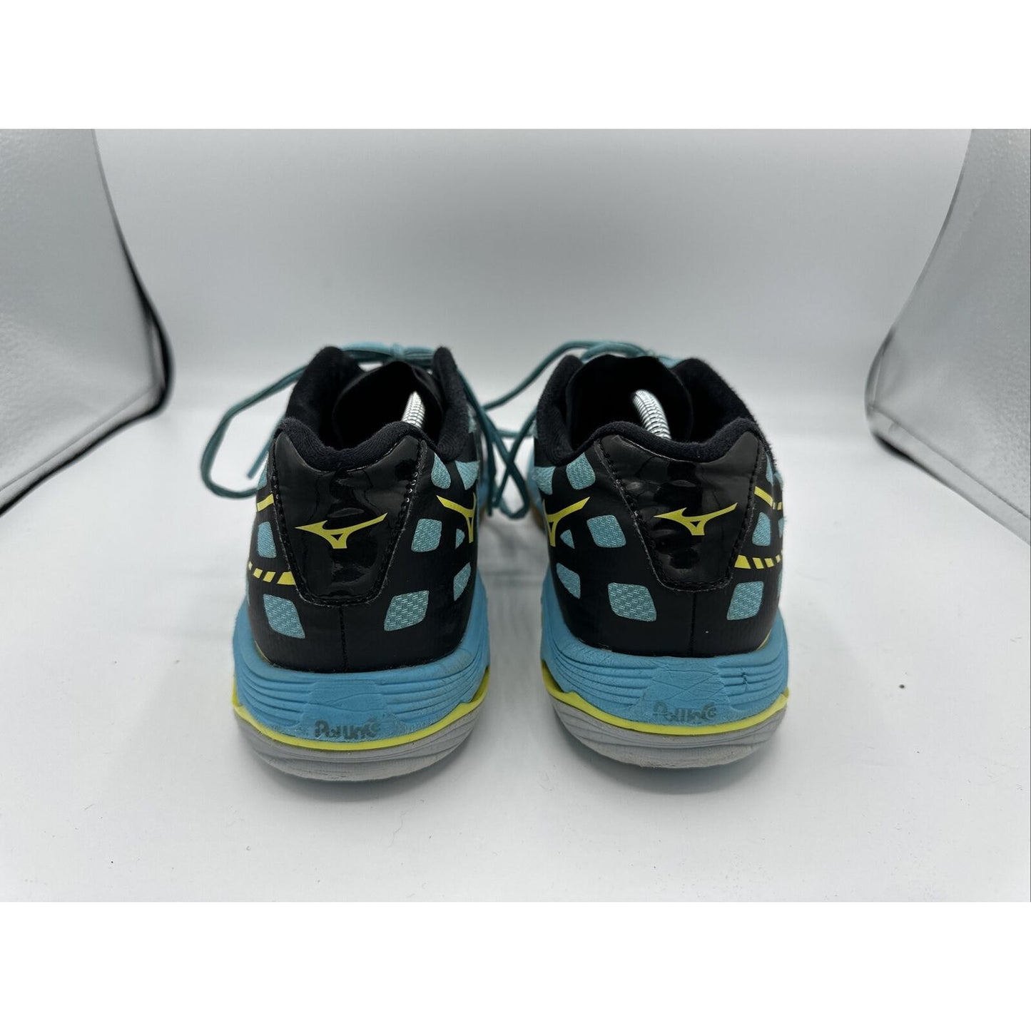 MIZUNO Wave Lightning SRtouch Athletic Shoes Size 9.5 Womens