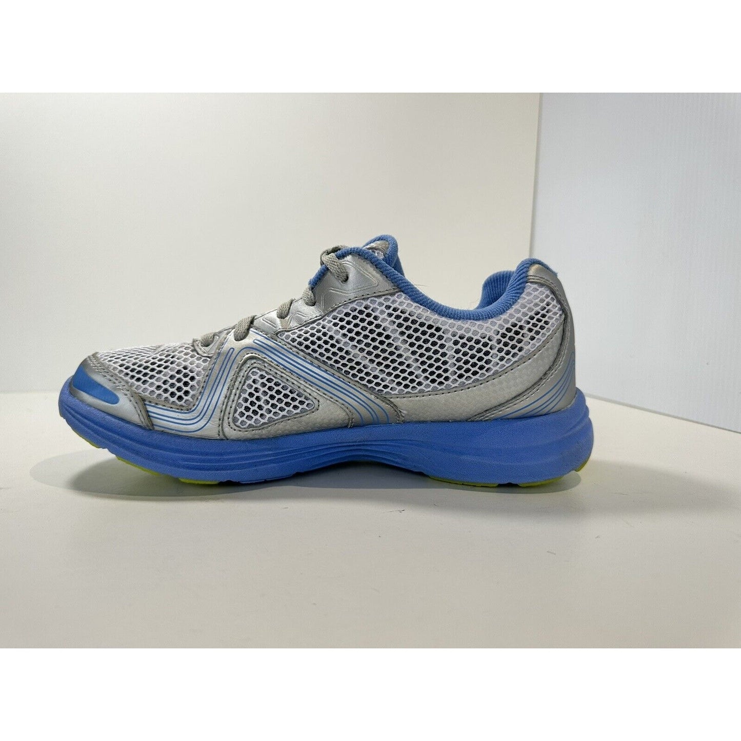 Women's Avia Size 6 Light Blue & Silver Running Shoes