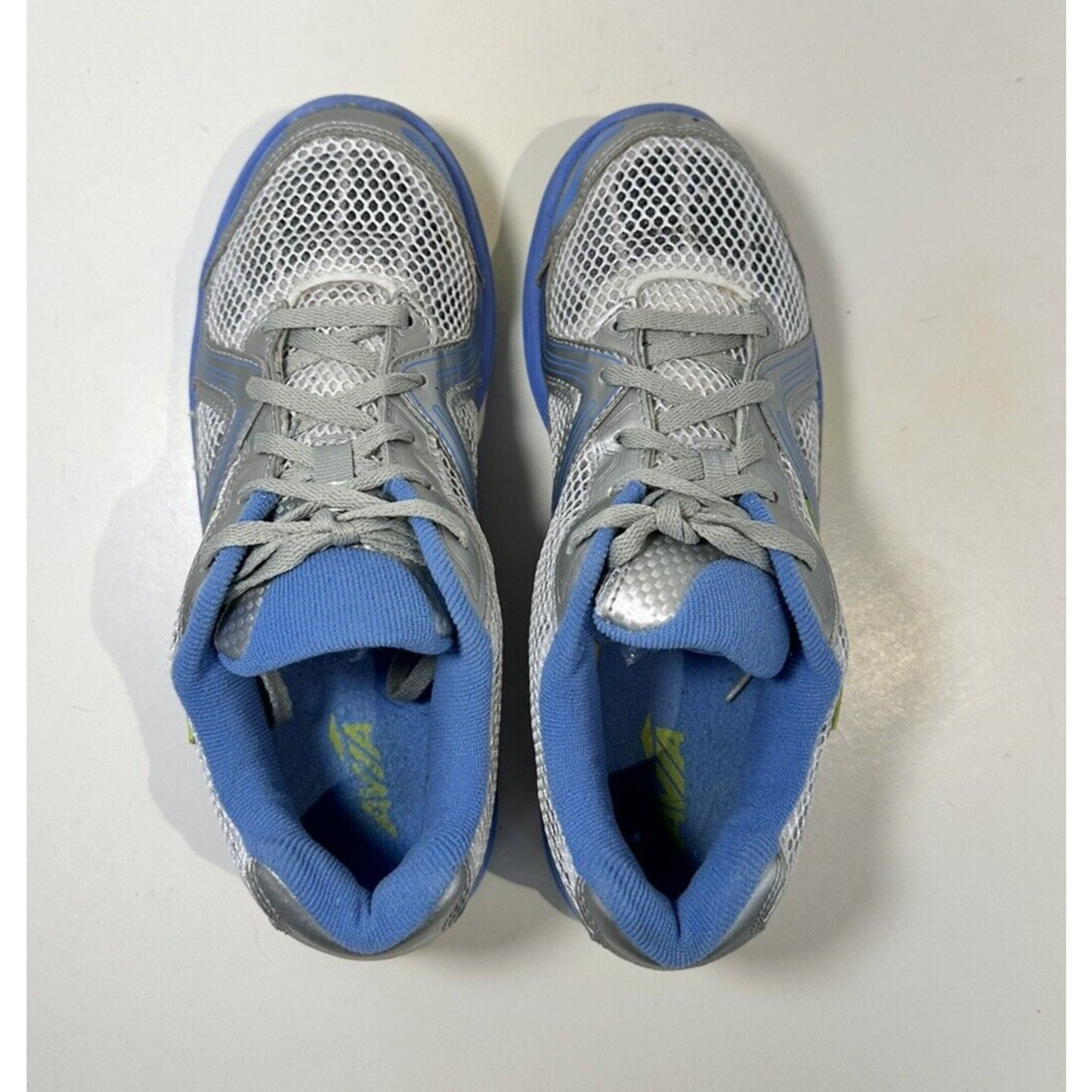 Women's Avia Size 6 Light Blue & Silver Running Shoes