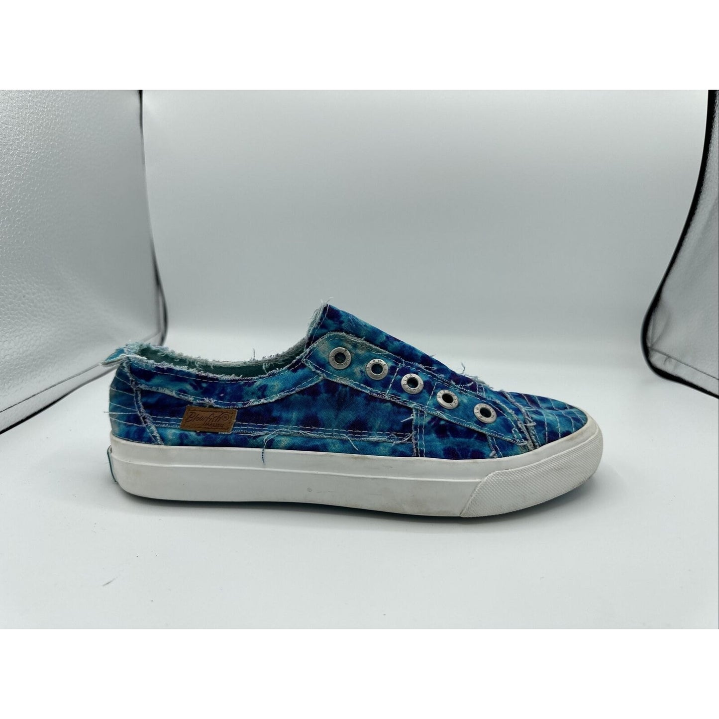 Women's Blowfish Malibu Play Turquoise Tie Dye Denim Shoes Size 7.5